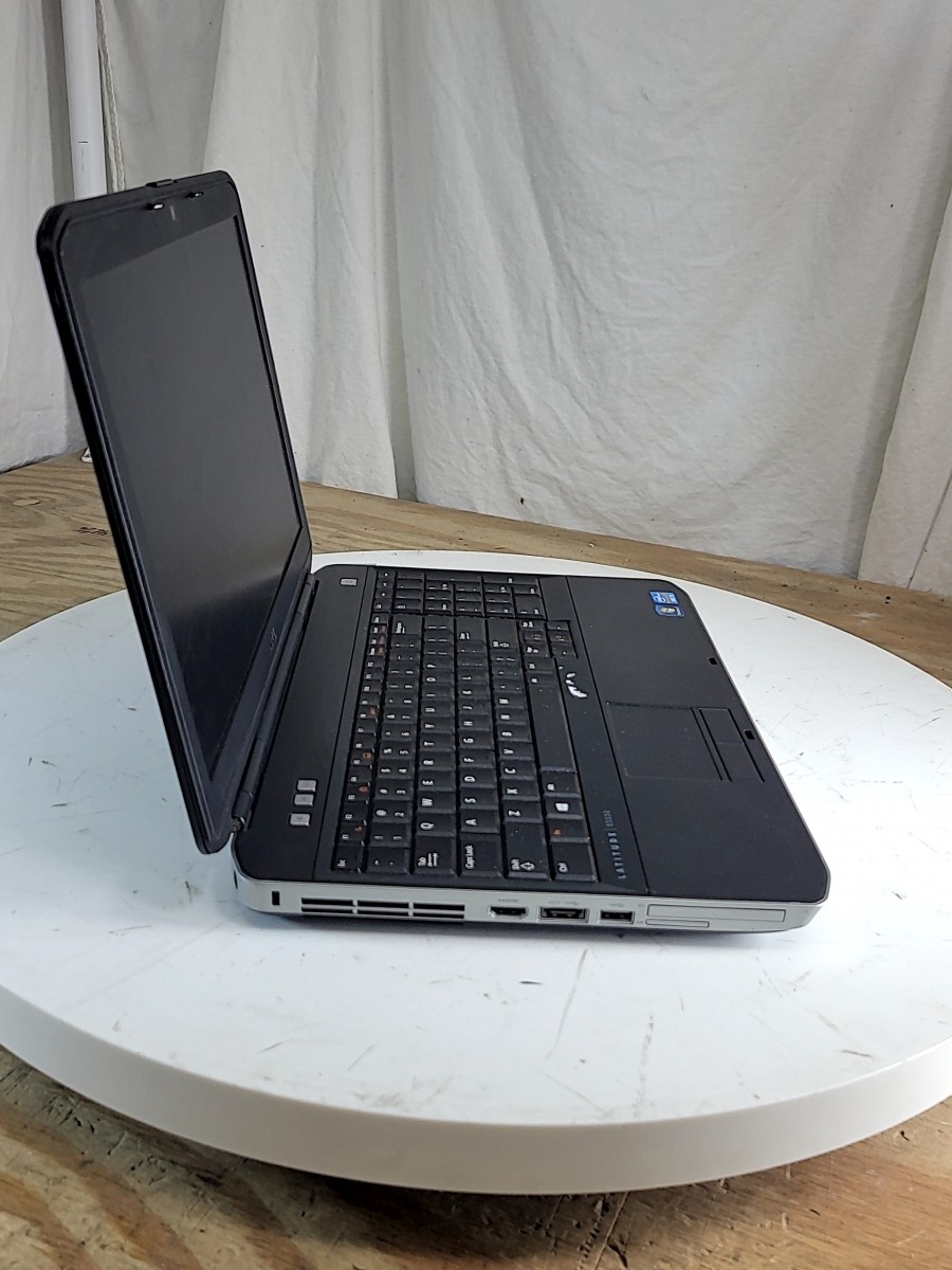 DELL LATITUDE E5530 NON-VPRO Laptop Intel Core I5-3210M 8GB SEE NOTES
