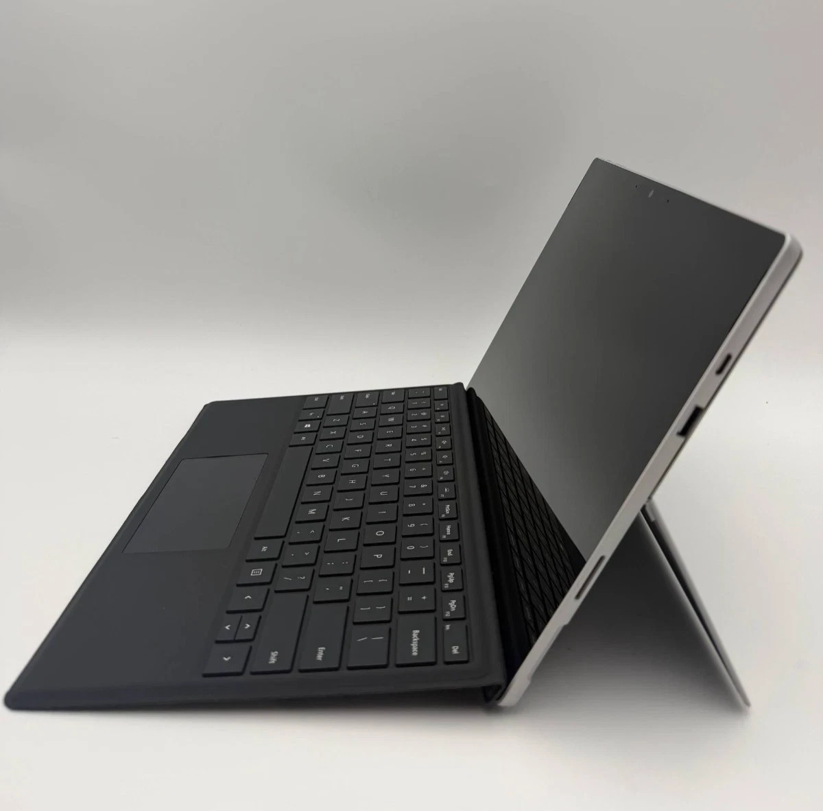 Microsoft Surface Pro 7+ 12.3″ Touch Silver i7-1165G7 16GB RAM 512GB SSD Win11 P