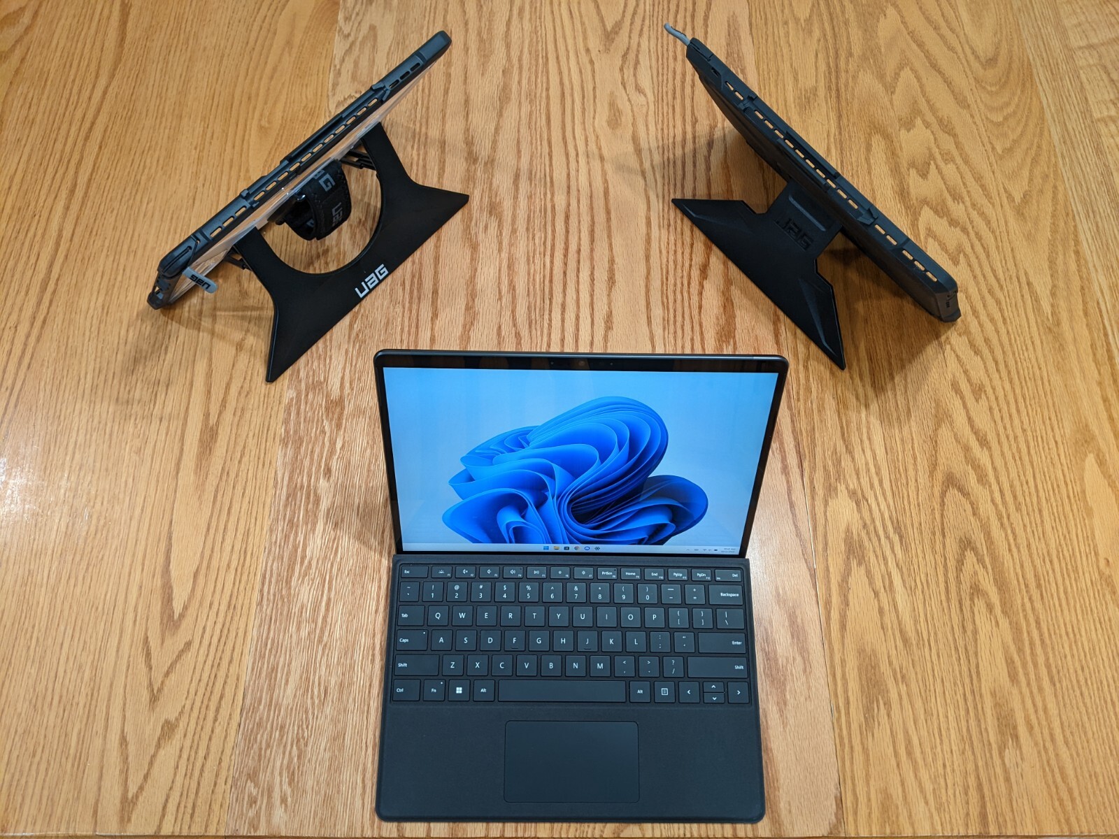Microsoft Surface Pro 8 13″ Touch (256GB SSD, Intel Core i5 11th Gen., 4.20 GHz,