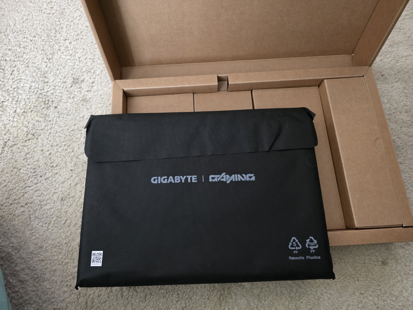 2026 GIGABYTE GAMING A16 Gaming Laptop RTX 5070 AMD Ryzen 7 260 – 1TB 16GB RAM