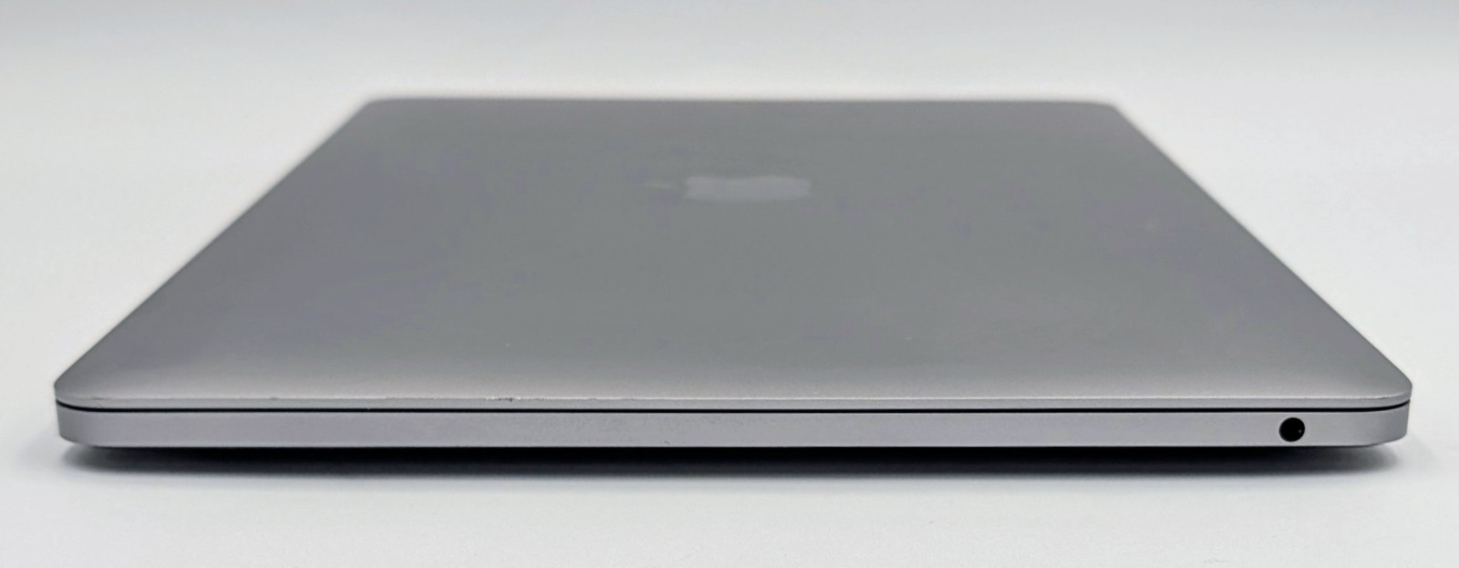 Apple MacBook Pro 2020 A2289 13.3″ Retina i5-8257U 1.4GHz 8GB 256GB Laptop
