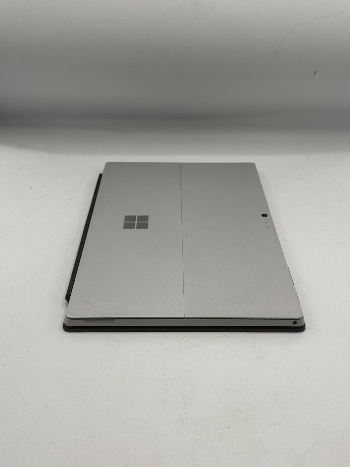 Microsoft Surface Pro 4 1724 12.3” Intel M3-6Y30 4GB RAM 128GB SSD Win10P