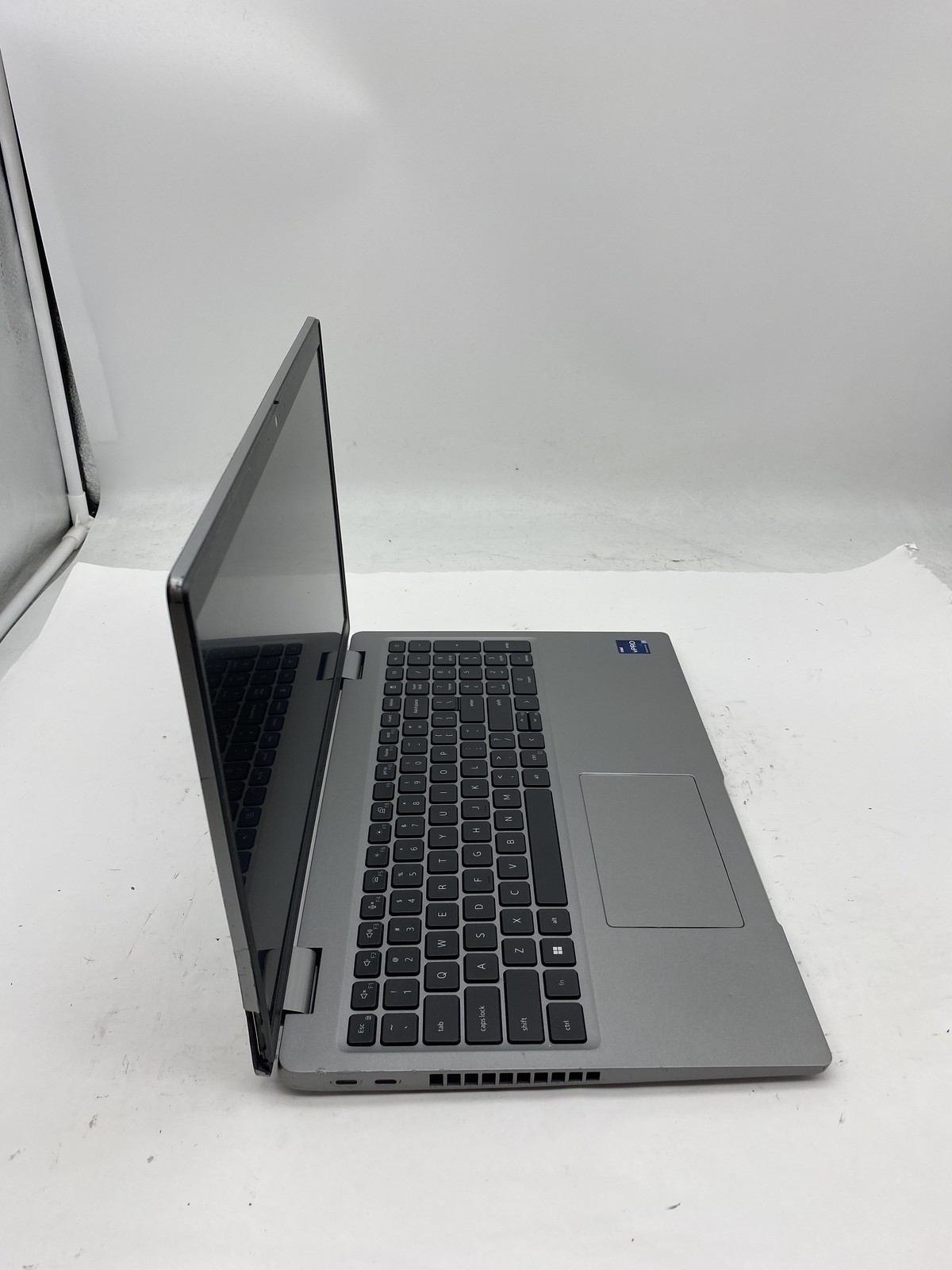 Dell Latitude 5530 Laptop Intel Core i7 1255U 1.7GHz 16GB RAM – No HDD