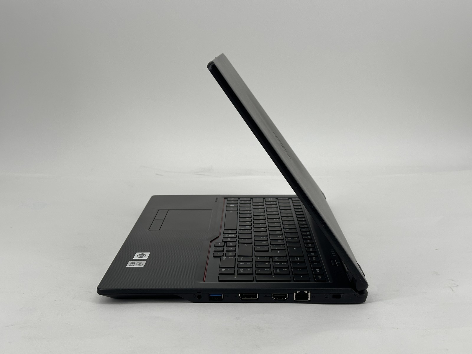 Fujitsu LifeBook E5510 15.6″ FHD i3-10110U 8GB DDR4 256GB SSD Win11 Pro LTE SG