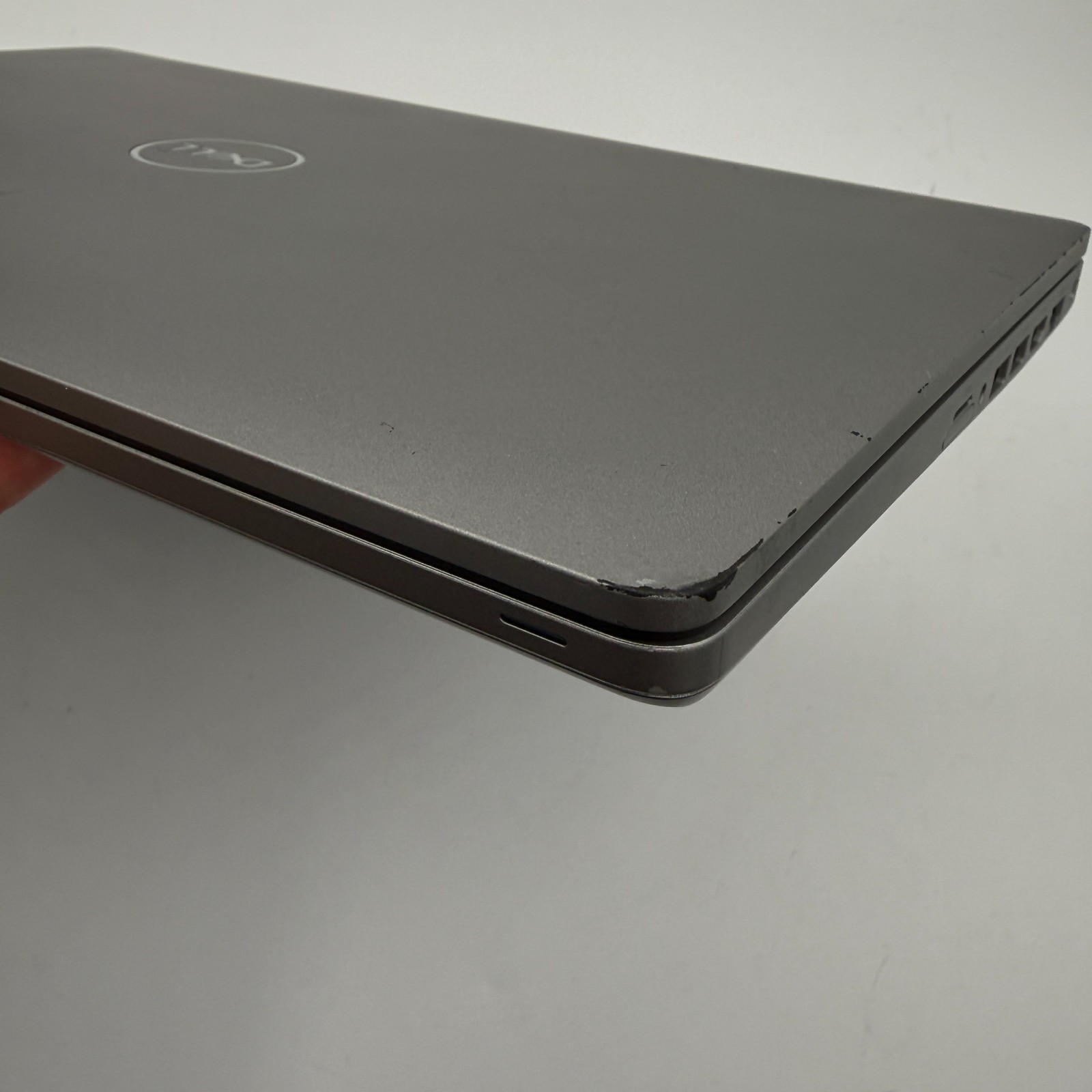 Dell Latitude 5510 15.6″ i7-10610U 8GB RAM 128GB SSD Win11 Pro Gray Fair