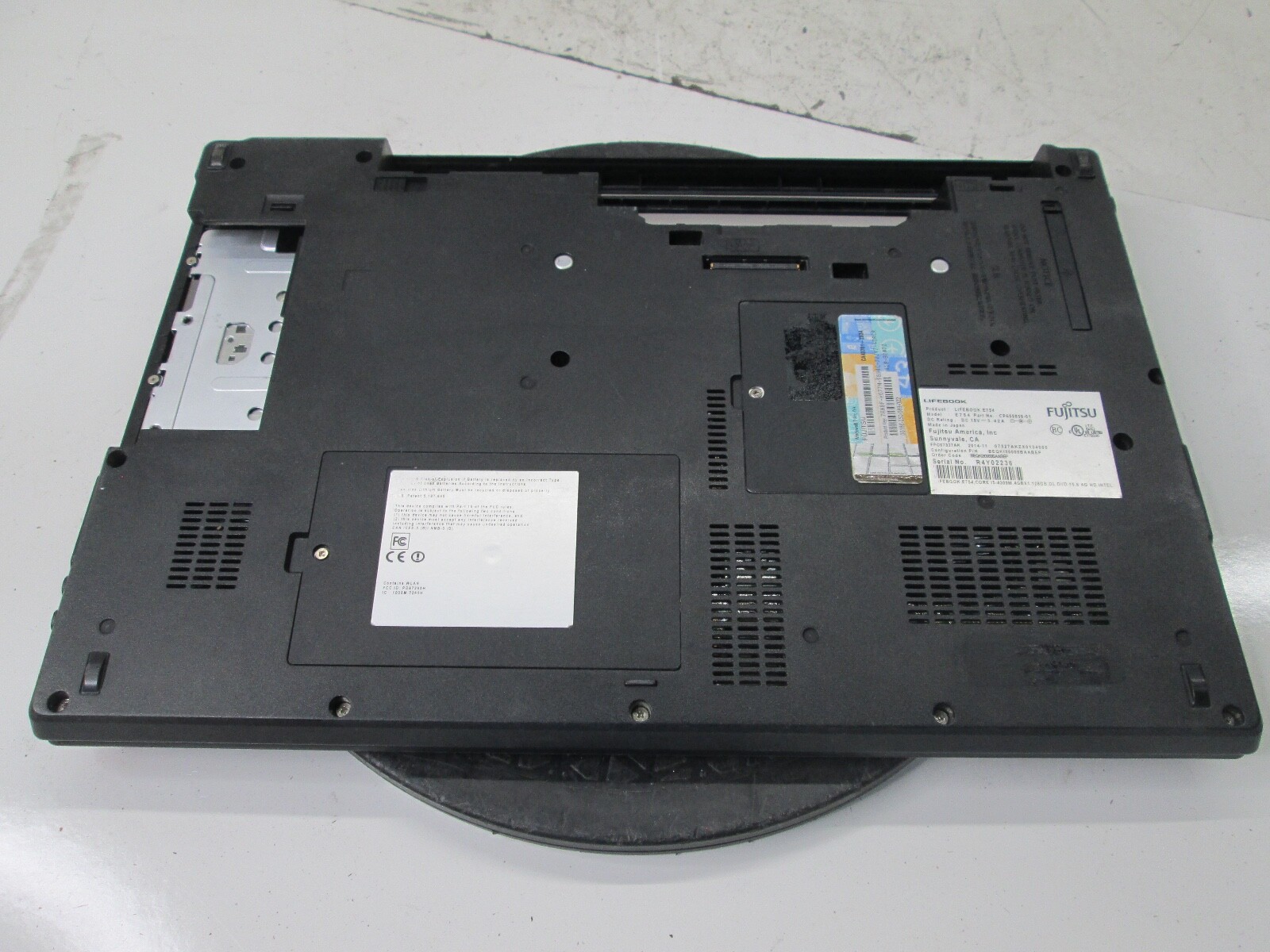 Fujitsu LifeBook E754 Laptop Intel Core i5-4300M 8GB Ram No HDD or Battery