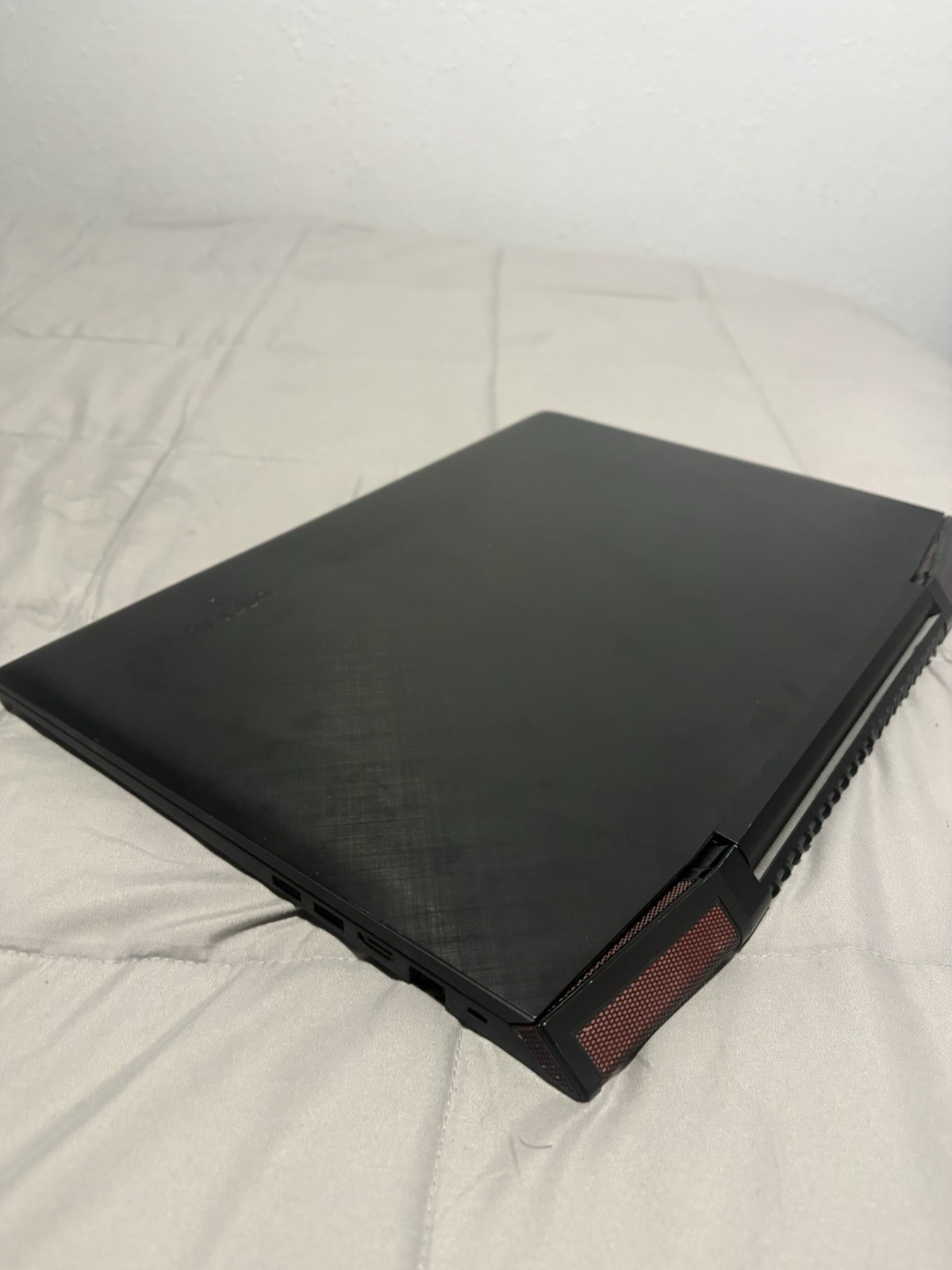 Lenovo IdeaPad Y700 17” Gaming Laptop 16GB RAM Intel I7-6700 NVIDIA GTX 960M 1TB