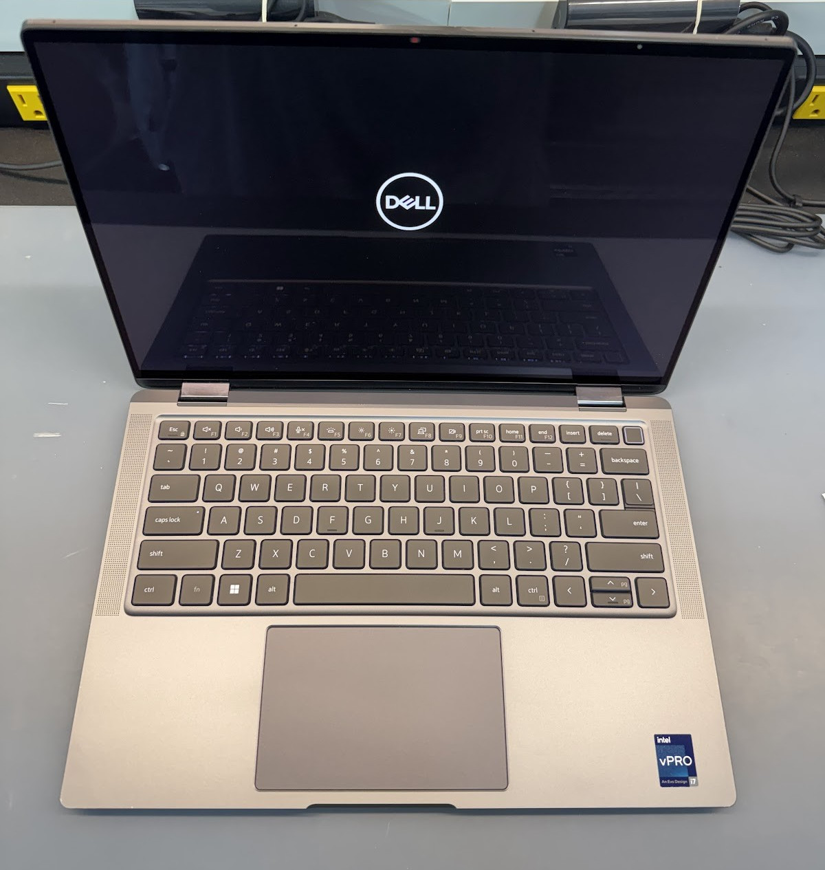 Dell Latitude 9430 14″ 2N1 INTEL CORE i7-1265U 512GB SSD 16GB RAM WIN11 *READ