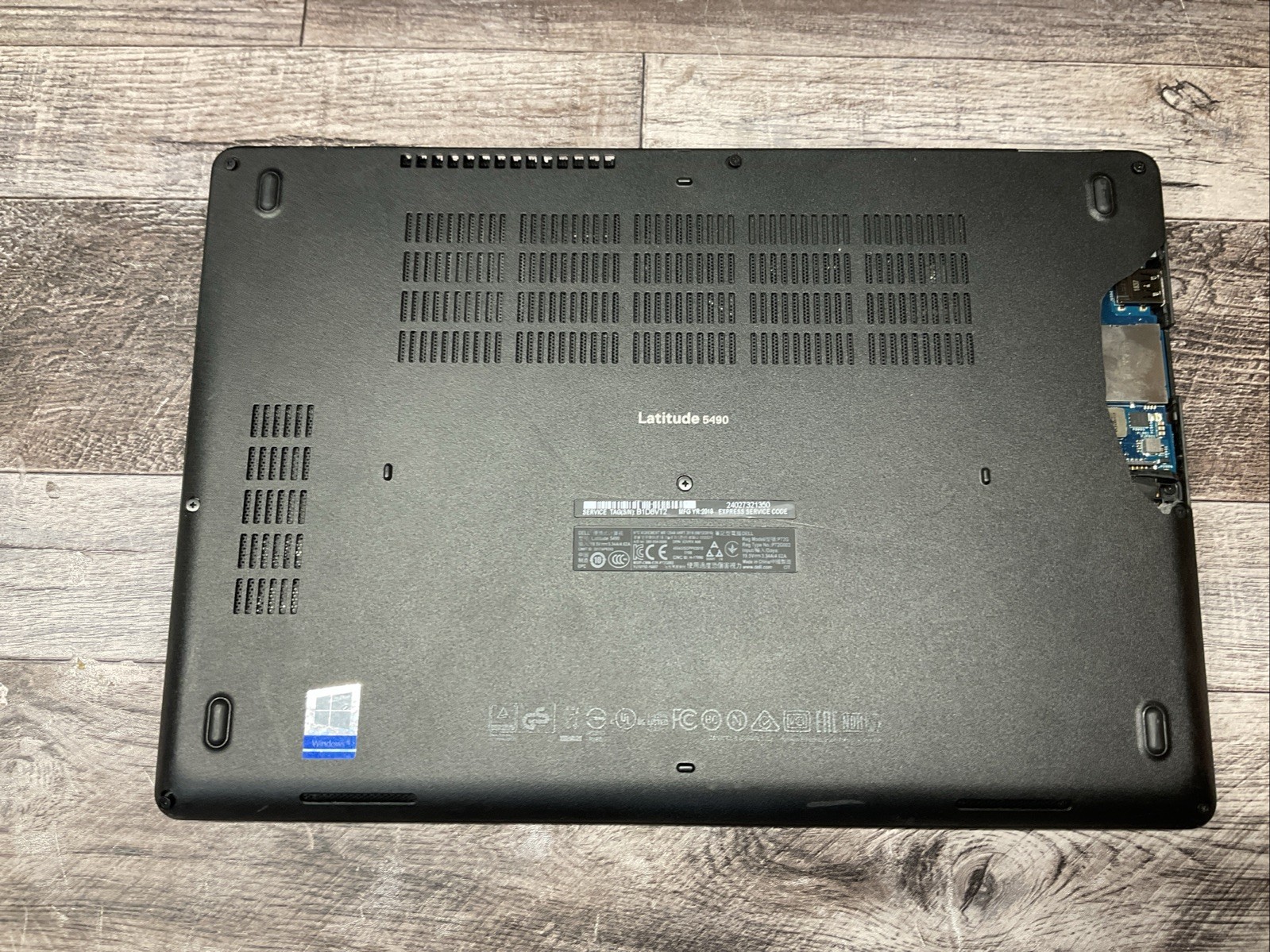 Latitude 5490 / i5 7th / No RAM Laptop Notebook PC / T15
