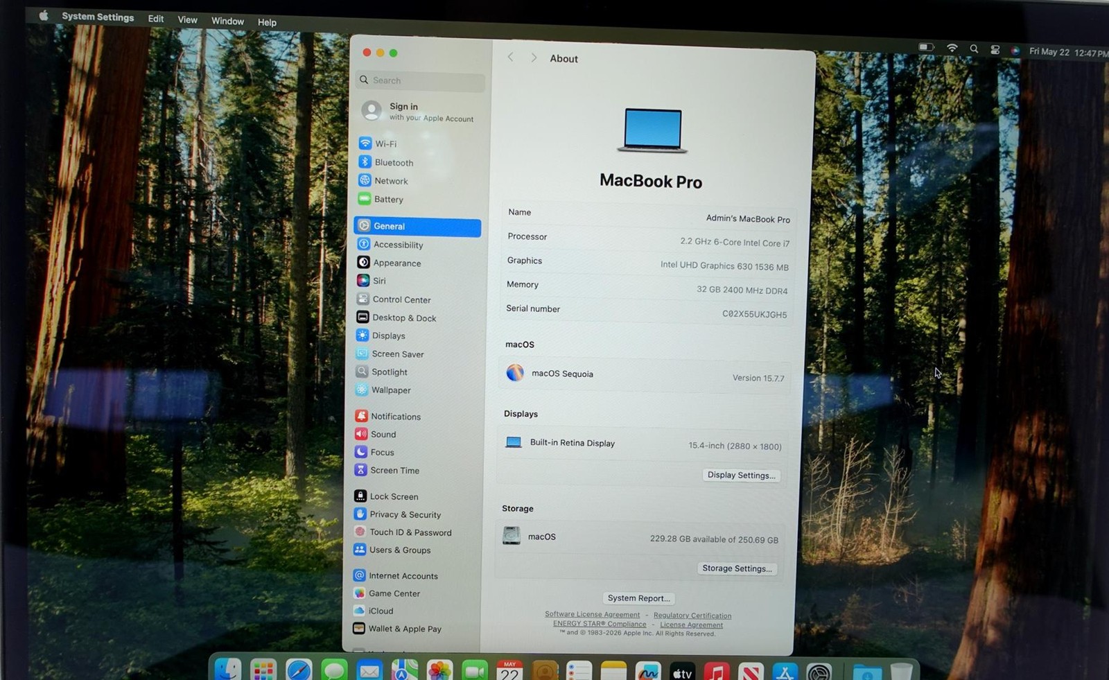 Apple MacBook Pro 2018 A1990 15.4″ Retina i7-8750H 32GB 256GB SSD Laptop