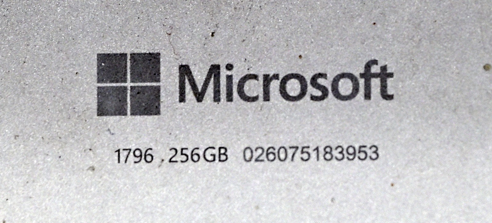 Microsoft Surface Pro 6 1796 i7-8650 1.9GHz 8GB RAM 256GB SSD Win 11 Pro