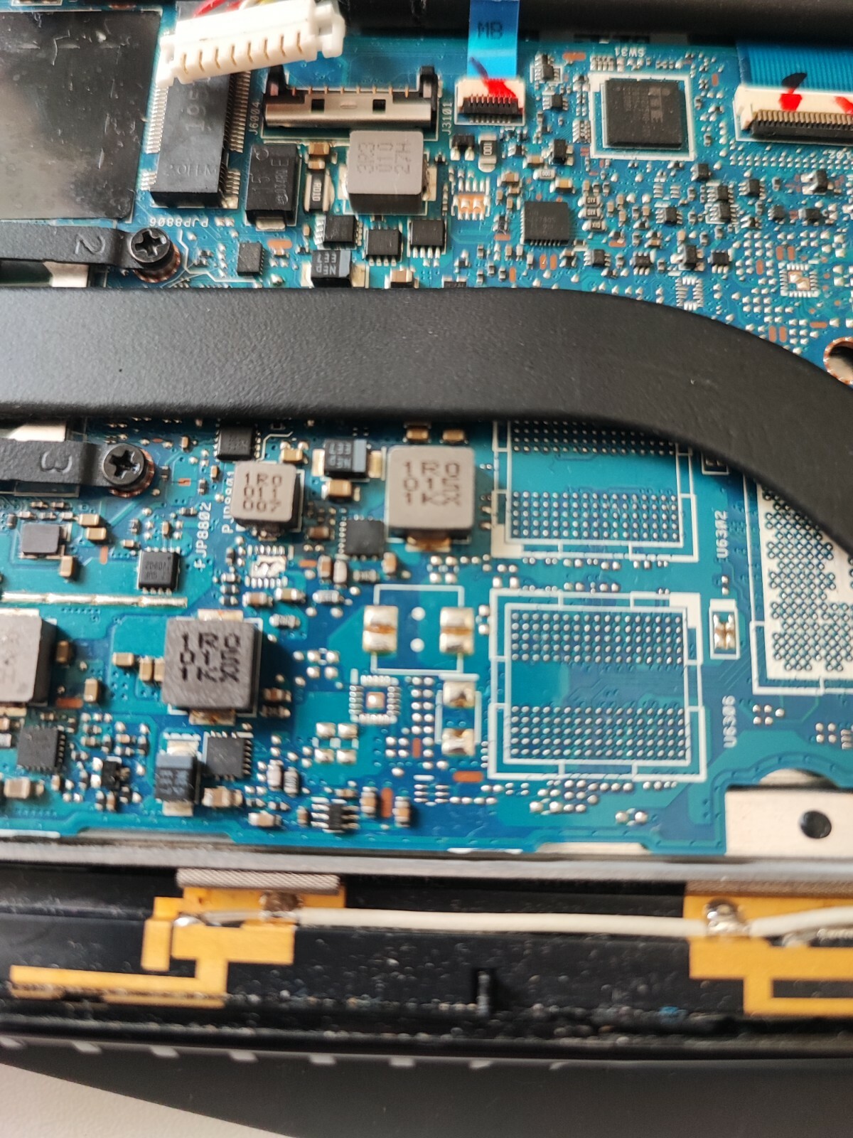 Asus ZenBook Flip14 FOR PARTs