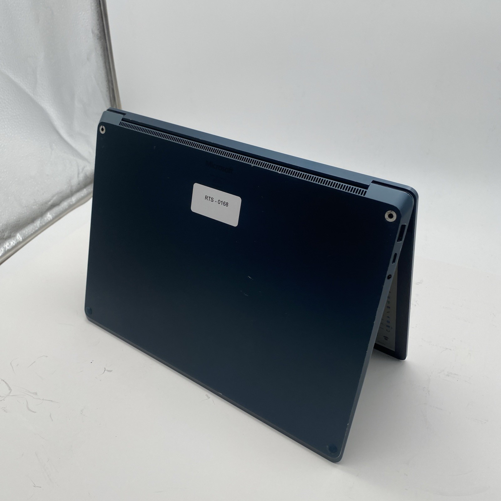 Microsoft Surface Laptop 3 Intel Core i7-1065G7 1.3GHz 16GB RAM 256GB SSD W11P