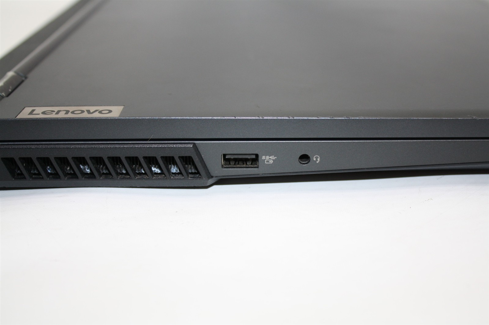 17.3″Lenovo iDea Legion 5 Laptop i7-10750H 2.60GHz RAM 16GB NVMe 512GB RTX 2060