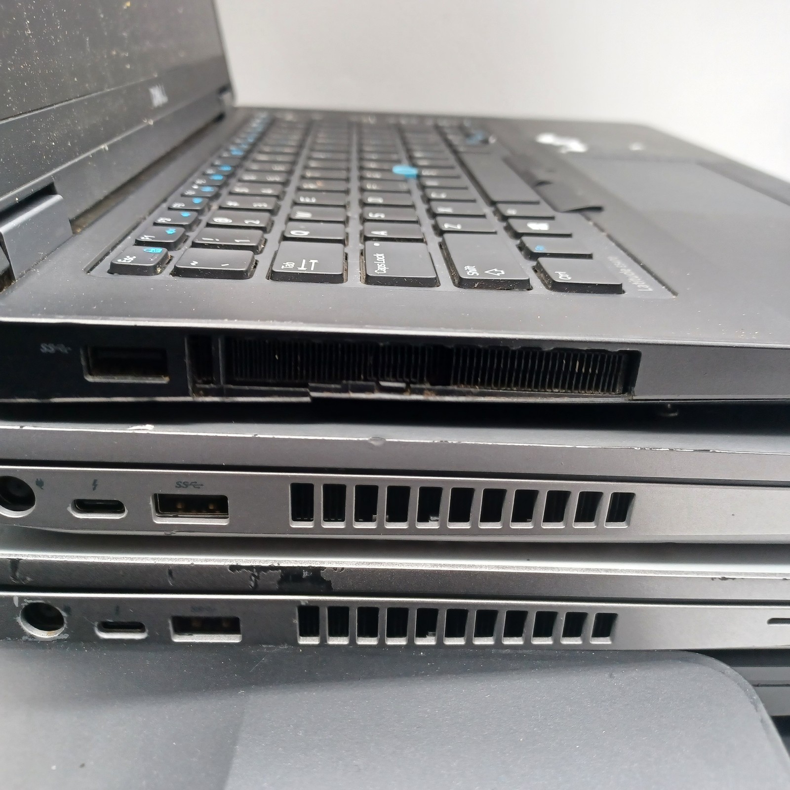 Lot Of 14 Dell Laptop 5510 5591 9410 5300 i5-10310U i7-10810U Functional Boots