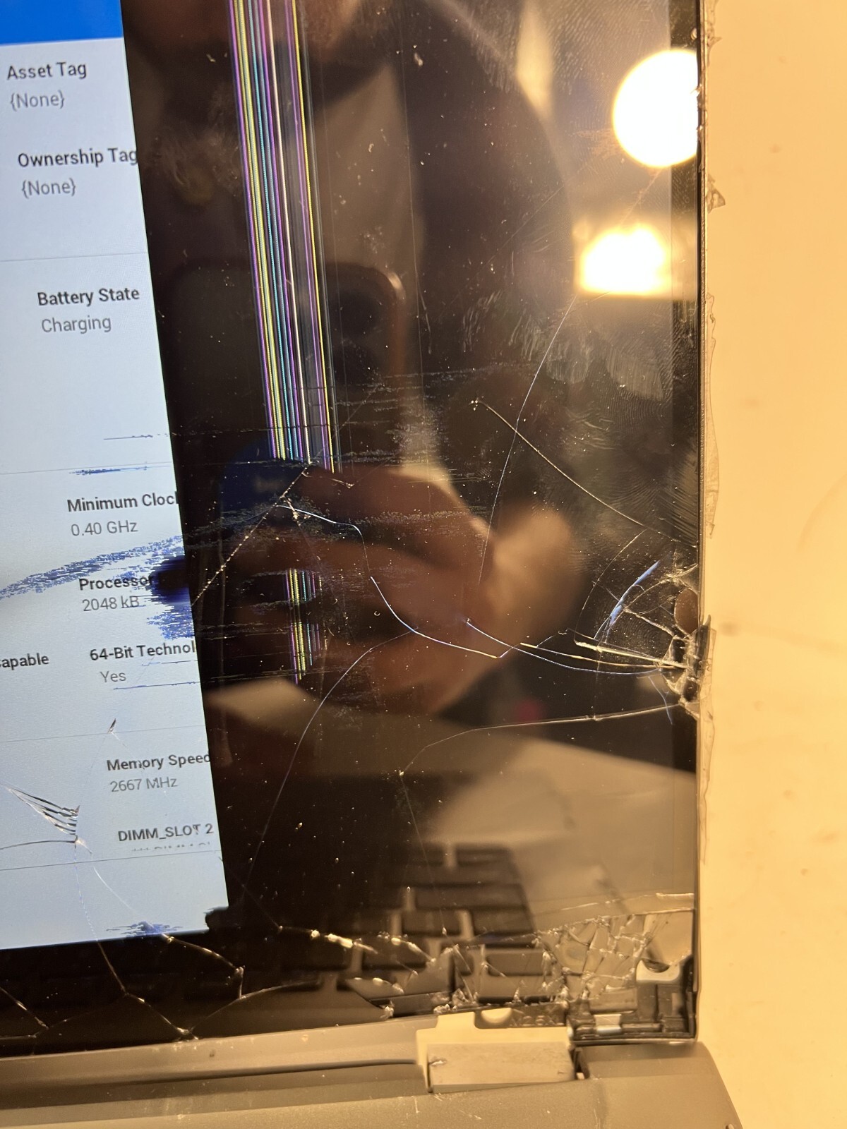 Dell Inspiron 5400 2-in-1 Broken Screen No SSD AS-IS i7-1065G7 1.60 GHz 8 GB Ram