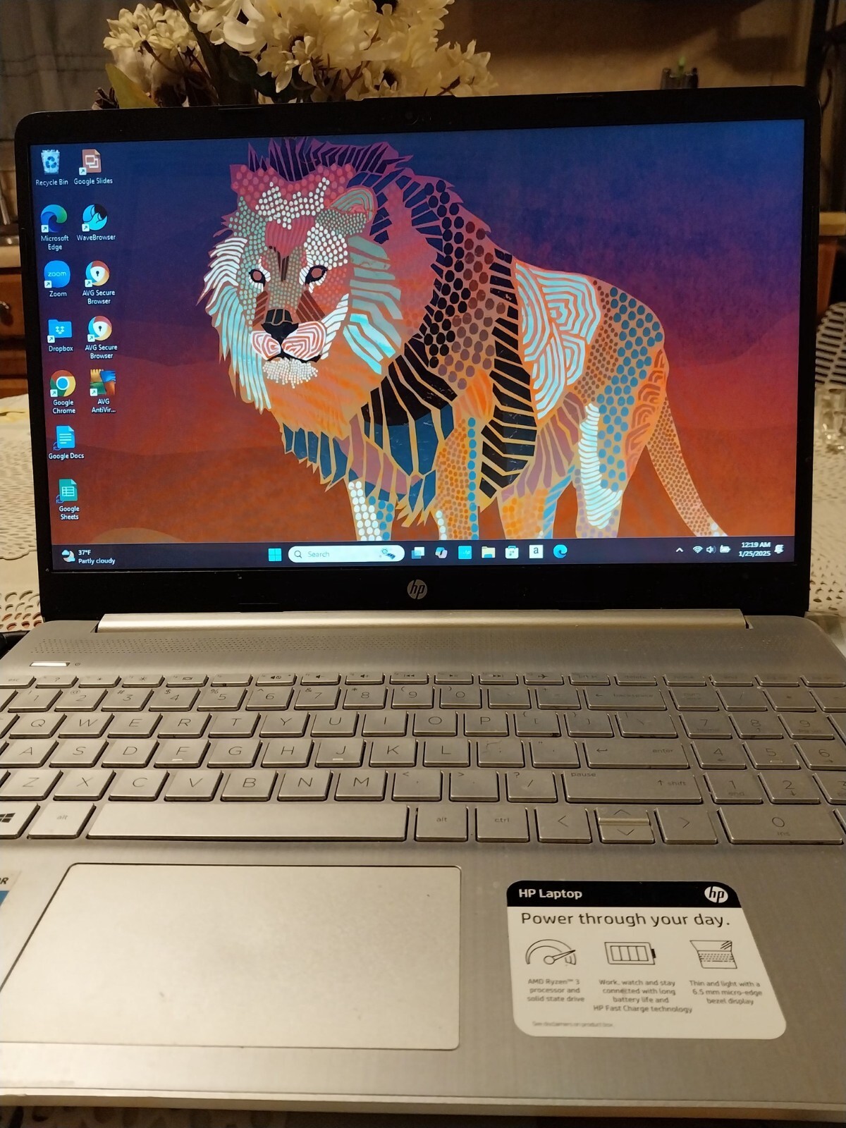 HP Laptop (silver) 15.6 ‘ with TikTok App, Touch AMD, Excellent Condition