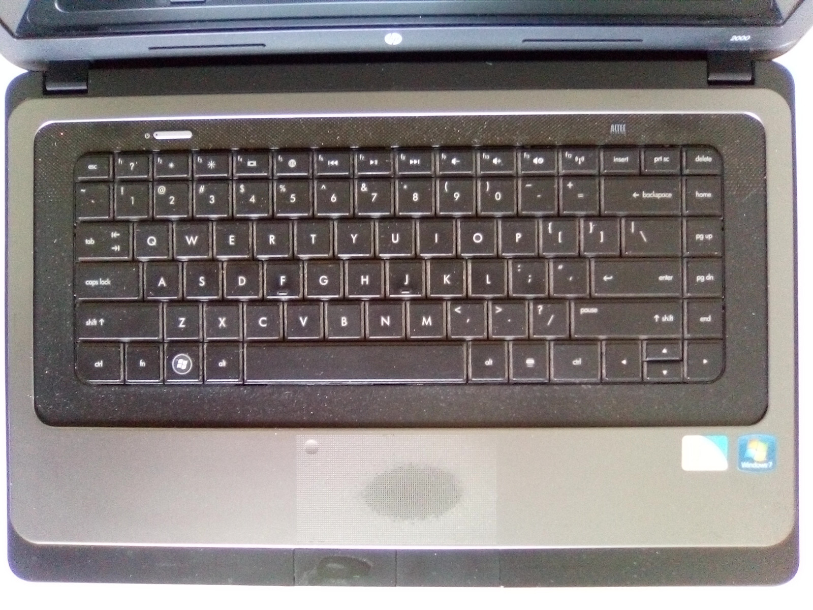 HP 2000 15.6″ 16:9 Widescreen 300GB Laptop Notebook PC Personal Computer