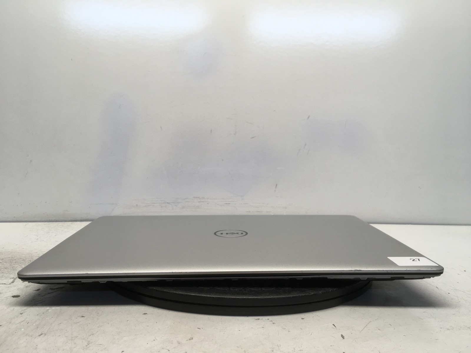 Dell Inspiron 5570 Intel i5-8250U 1.6GHz 8 GB NO HDD No Batt