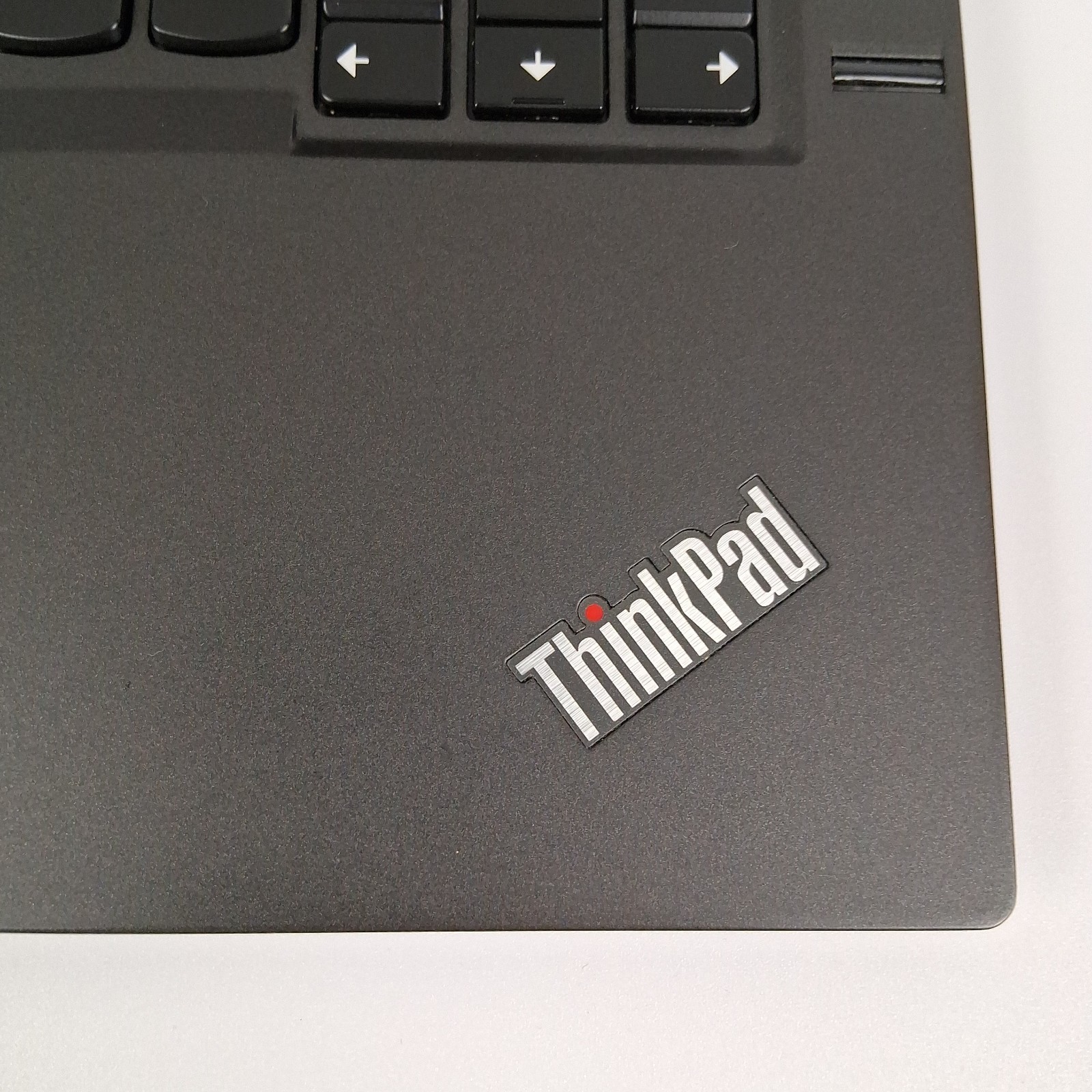 Lenovo ThinkPad X1 Carbon Gen 3 i5‑5300U 8GB 256GB SSD Linux Mint Installed
