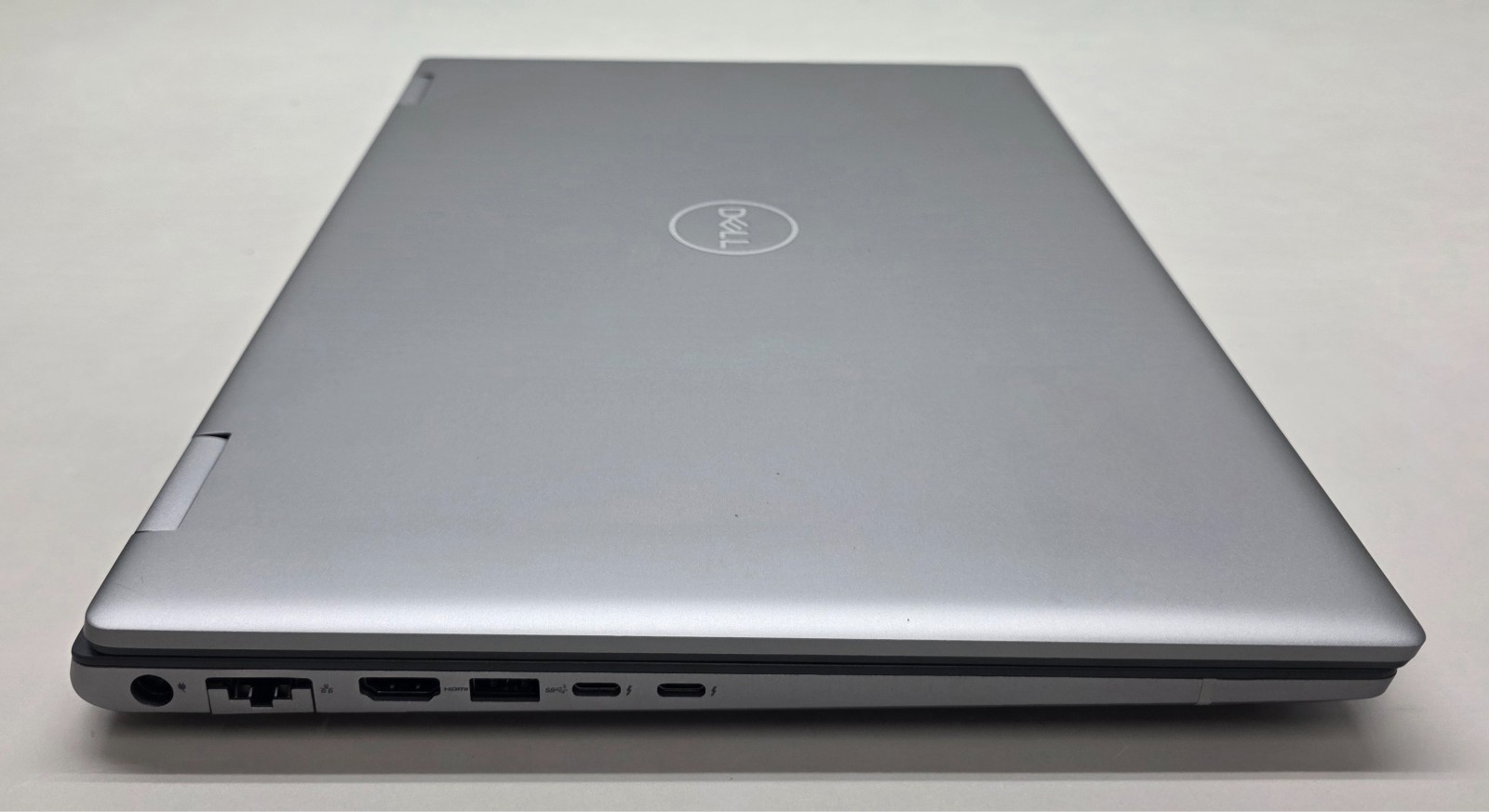 Dell Precision 7670 16″ i9-12950HX 2.30GHz 64GB RAM 512GB SSD RTX A1000 READ