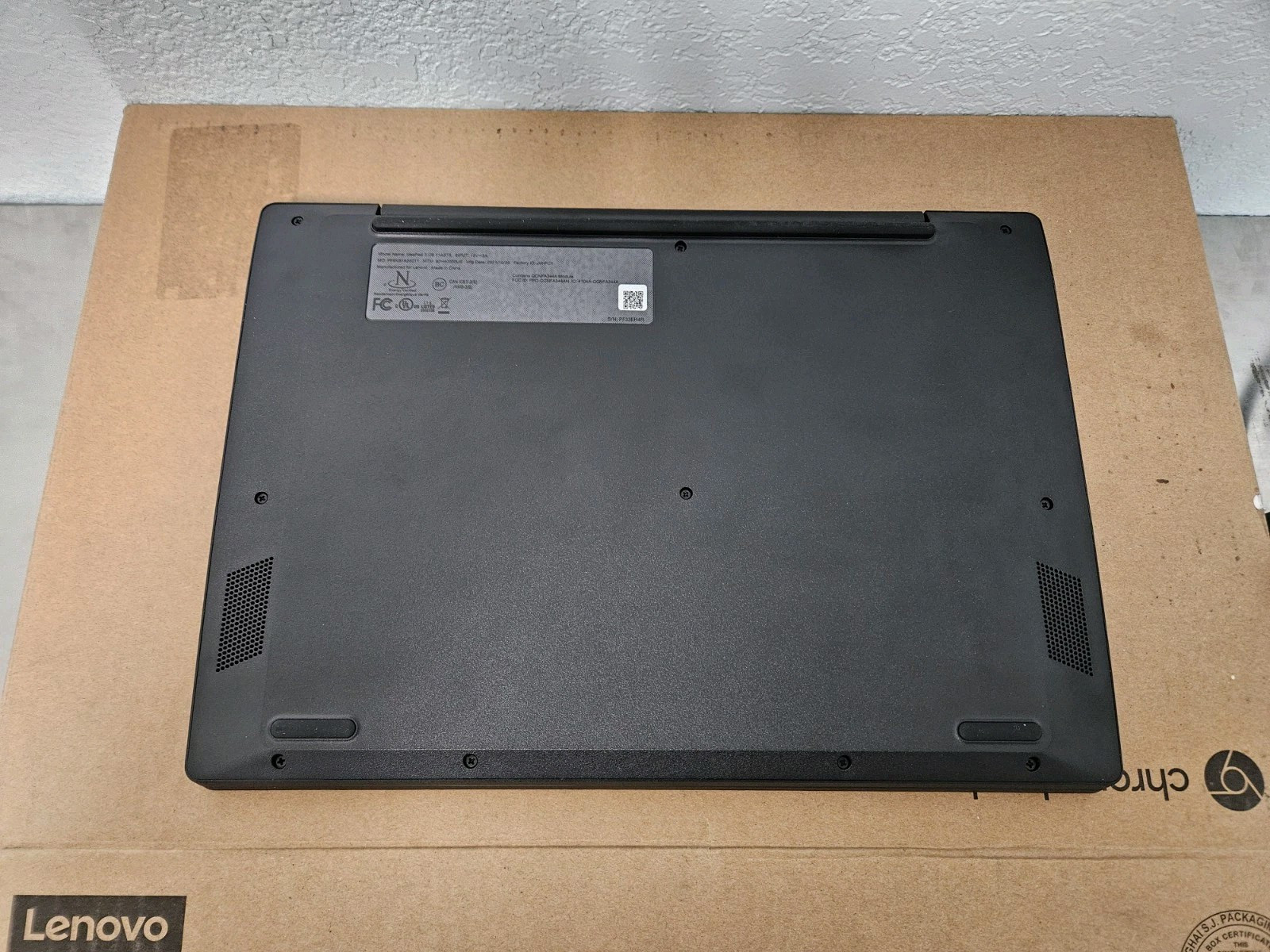Lenovo IdeaPad 3 11 Chromebook Laptop,11.6″ HD , 4GB RAM, 64GB -Black *READ