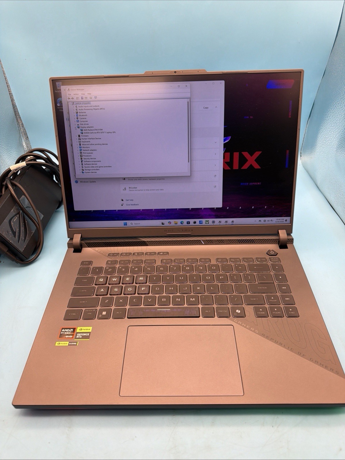 ASUS ROG Strix G16 16″ FHD 165Hz Laptop AMD Ryzen 9 16GB 1TB SSD RTX 5070 Ti