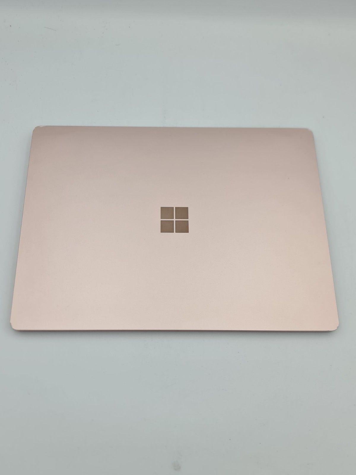 Microsoft Surface Laptop 4 – 13.5” Ryzen 5 | 16GB RAM | 256GB SSD (READ DESC)50C