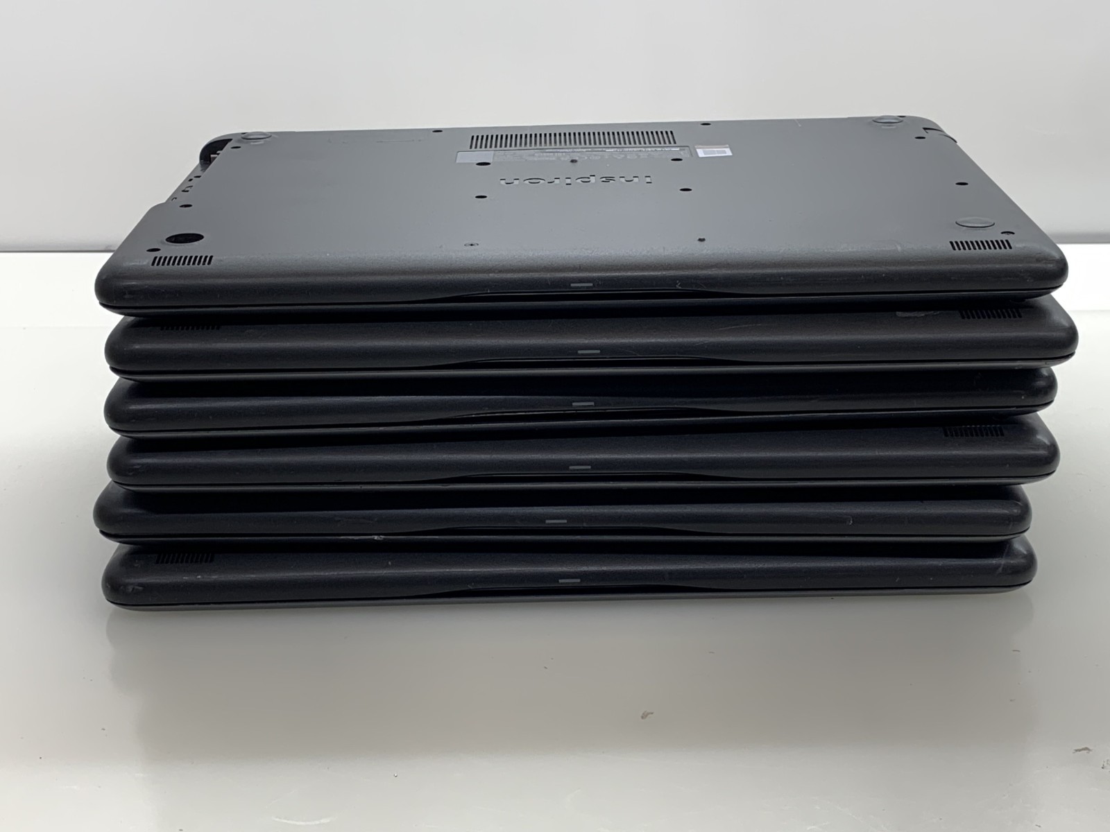 LOT(6) DELL INSPIRON 5567 I5-7200U@ 2.50GHz 8GB RAM NO OS/SSD WCHARGER