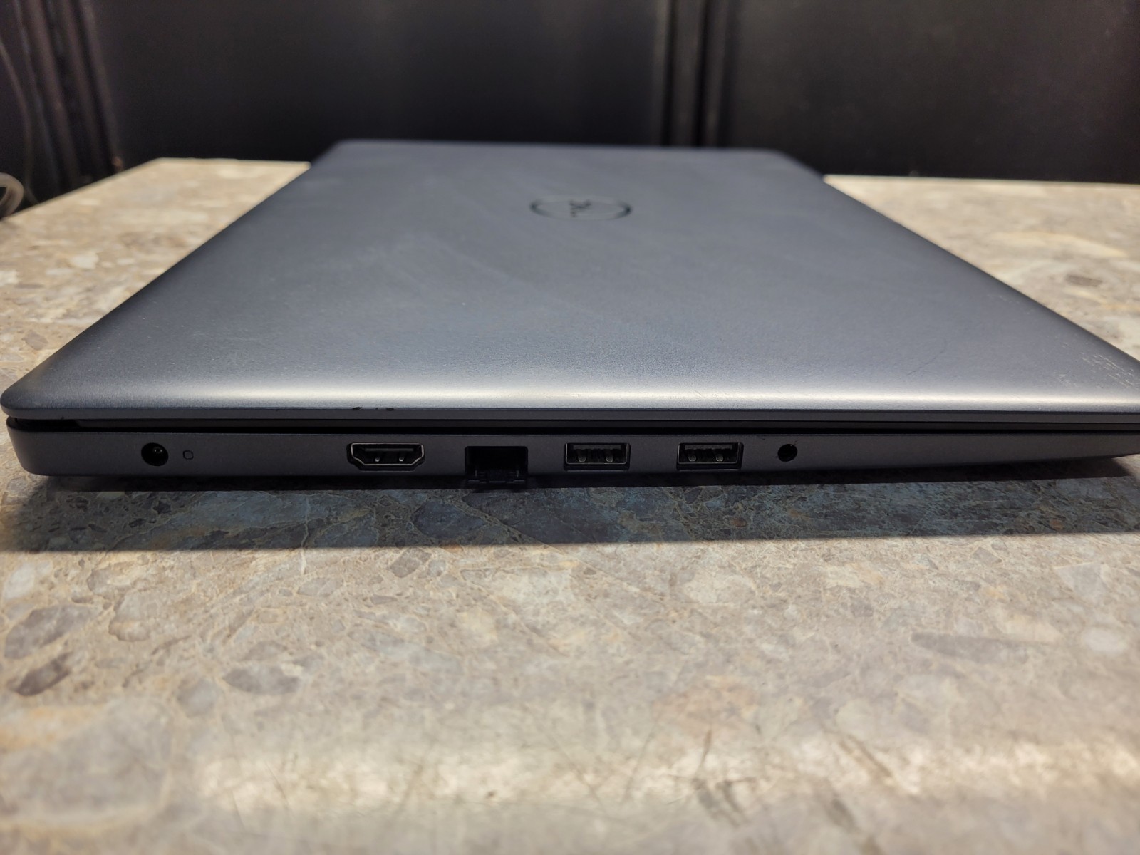 Dell Inspiron 5575 15.6″ FHD Ryzen 5 2500U 2GHz 8GB 256GB SSD Win 11