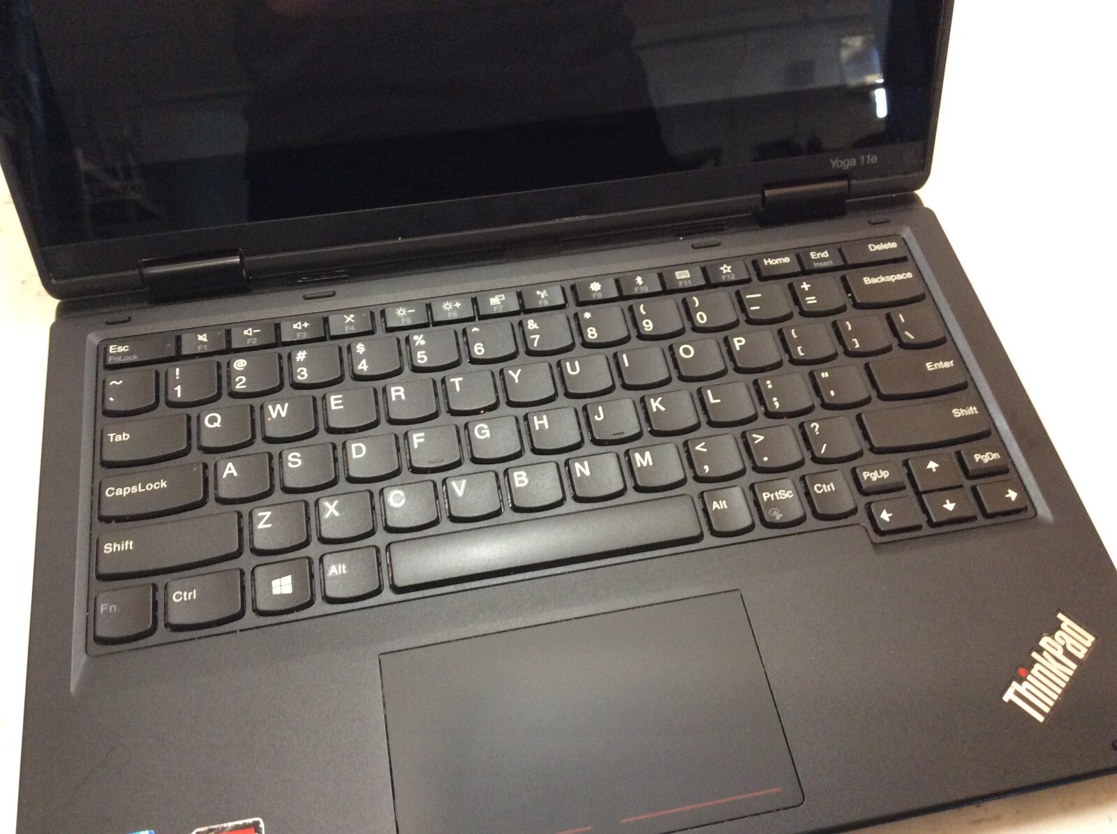 Lenovo ThinkPad Yoga 11e Laptop 11″ Intel Core m3 7th Gen WON’T TURN ON -PP