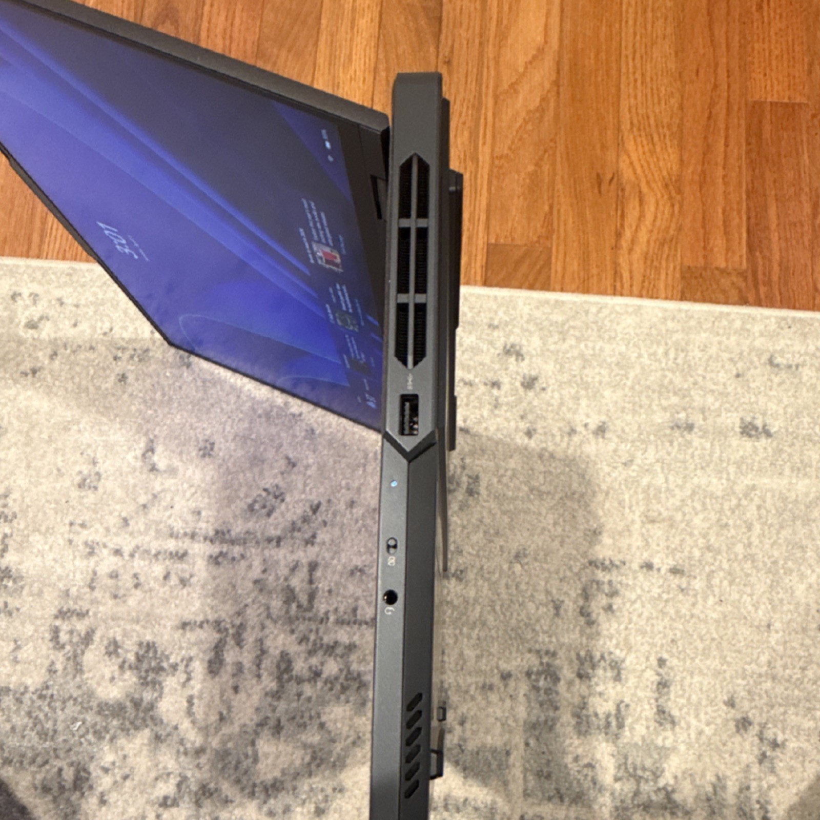 Lenovo Legion Pro 5 16IRX8 Gaming Laptop Intel i5 RTX 16GB 477GB SSD 16″ W11