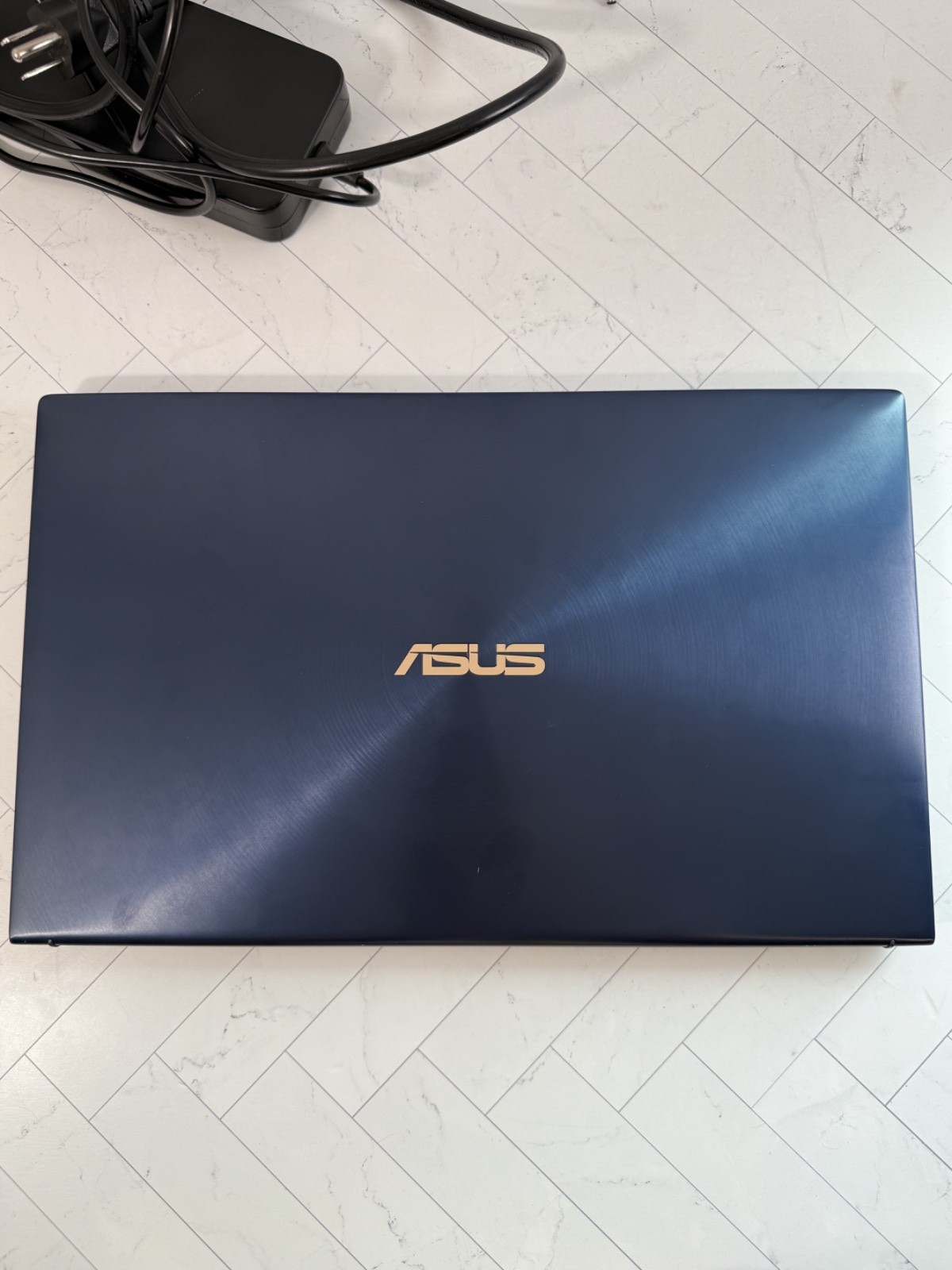 ASUS ZenBook 15 UX534FTC Intel i7 16GB RAM 1TB SSD NVIDIA GeForce GTX 1650 #H423
