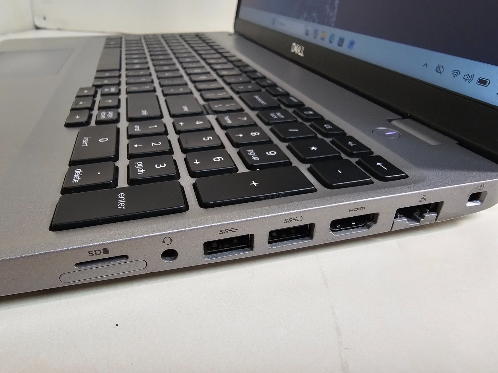 Dell Precision 3550 Laptop – 1.7 GHz i5-10310U 8GB 256GB SSD Webcam 15.6″ – SP11