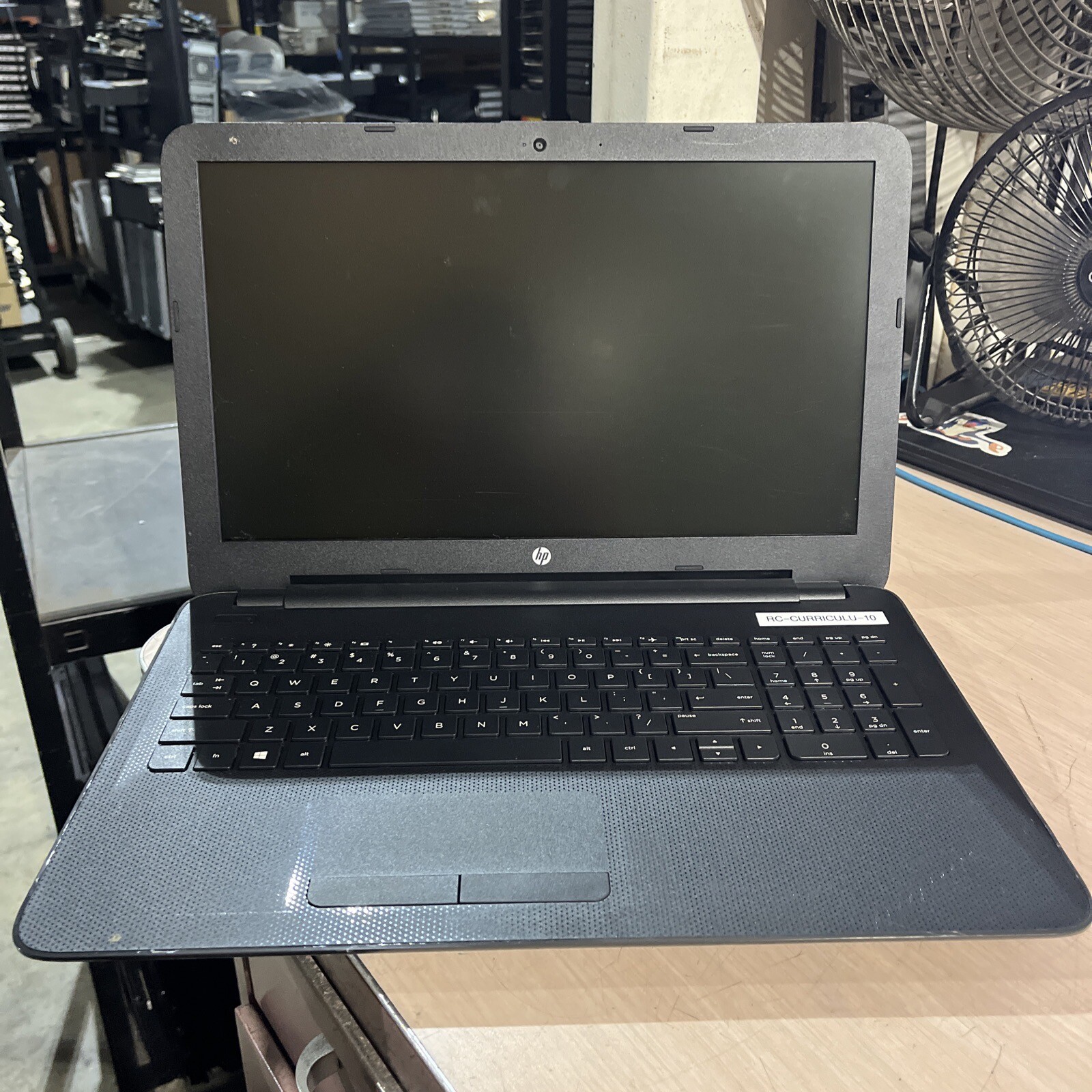 HP 255 G4 AMD E1-6015 4GB RAM NO HD