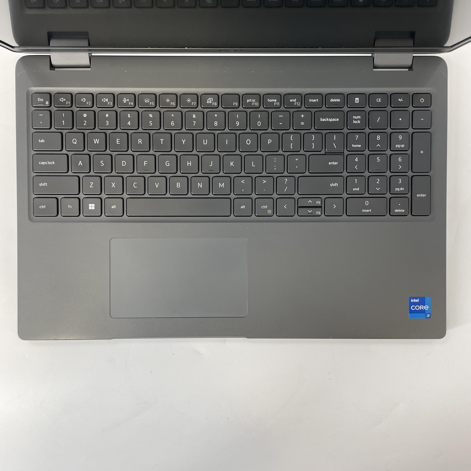 Dell Latitude 3540 15.6 Gray FHD 1.7 GHz i7-1355U 16GB RAM 256GB SSD Good