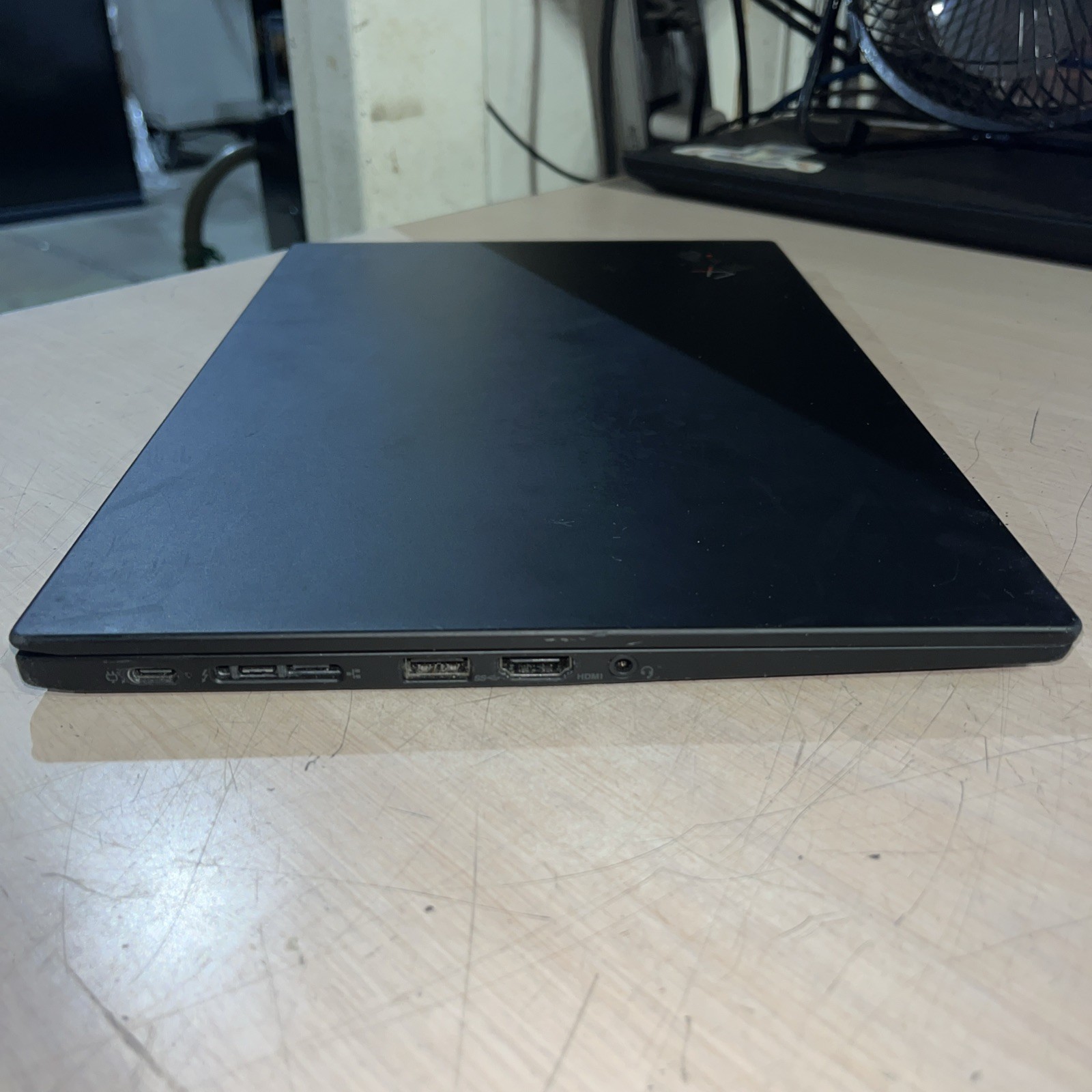 LENOVO X1 CARBON 7TH GEN INTEL CORE I5 8TH GEN 8GB RAM NO HD