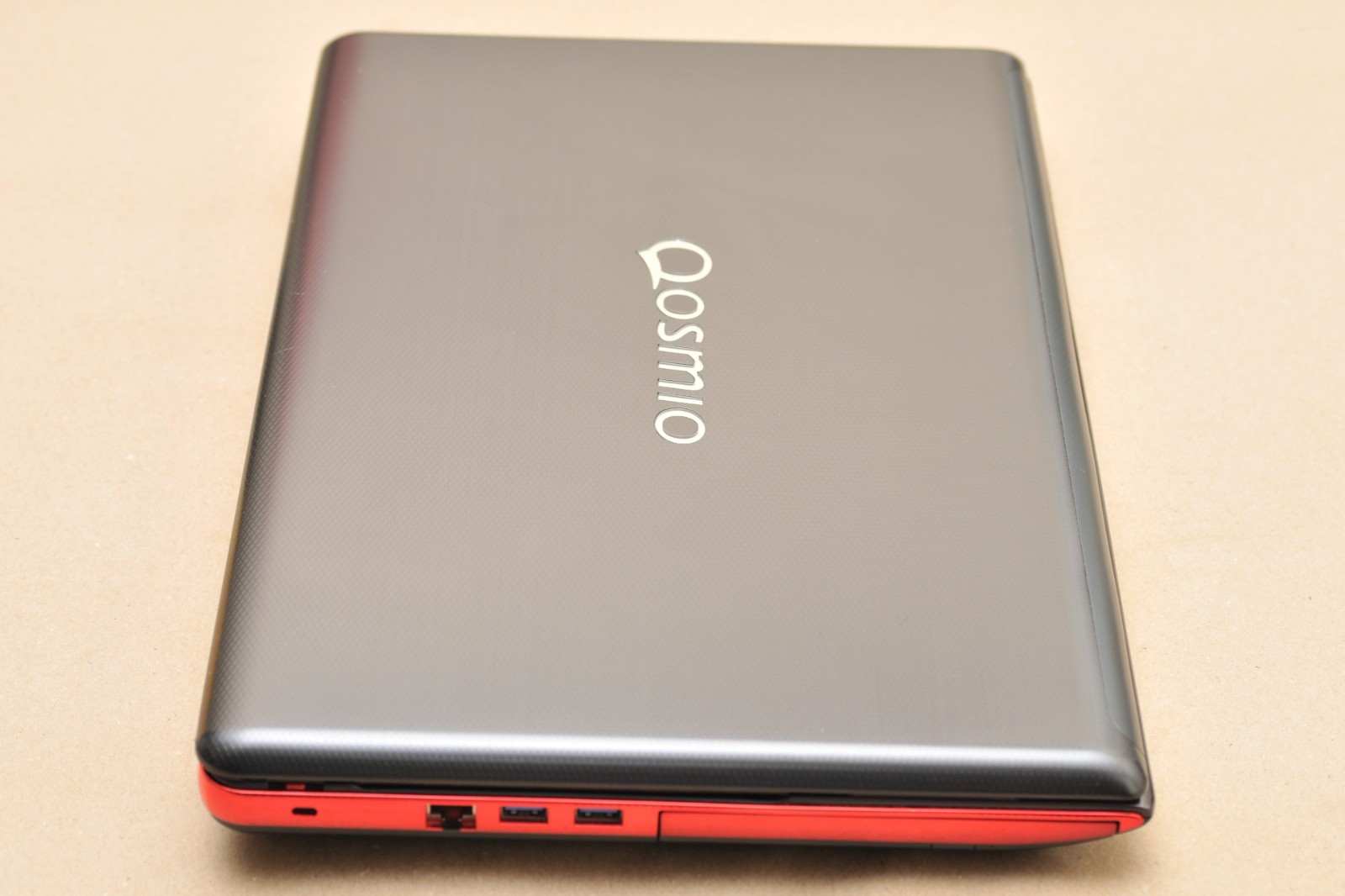 Toshiba Qosmio X875-Q7190 i7-3630QM GeForce GTX 670M 256GB SSD 12GB RAM Win 8