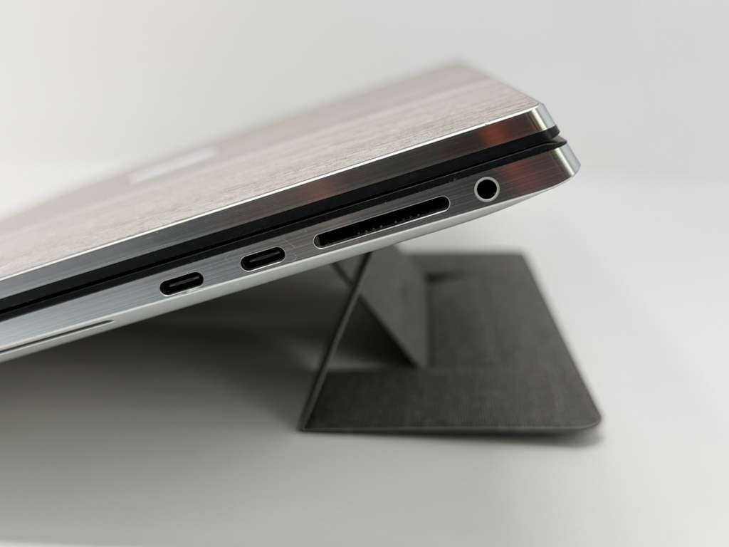 Dell XPS 17 9710 Touch | i9, 64GB RAM, 3TB NVMe + AORUS RTX 3090 eGPU Bundle