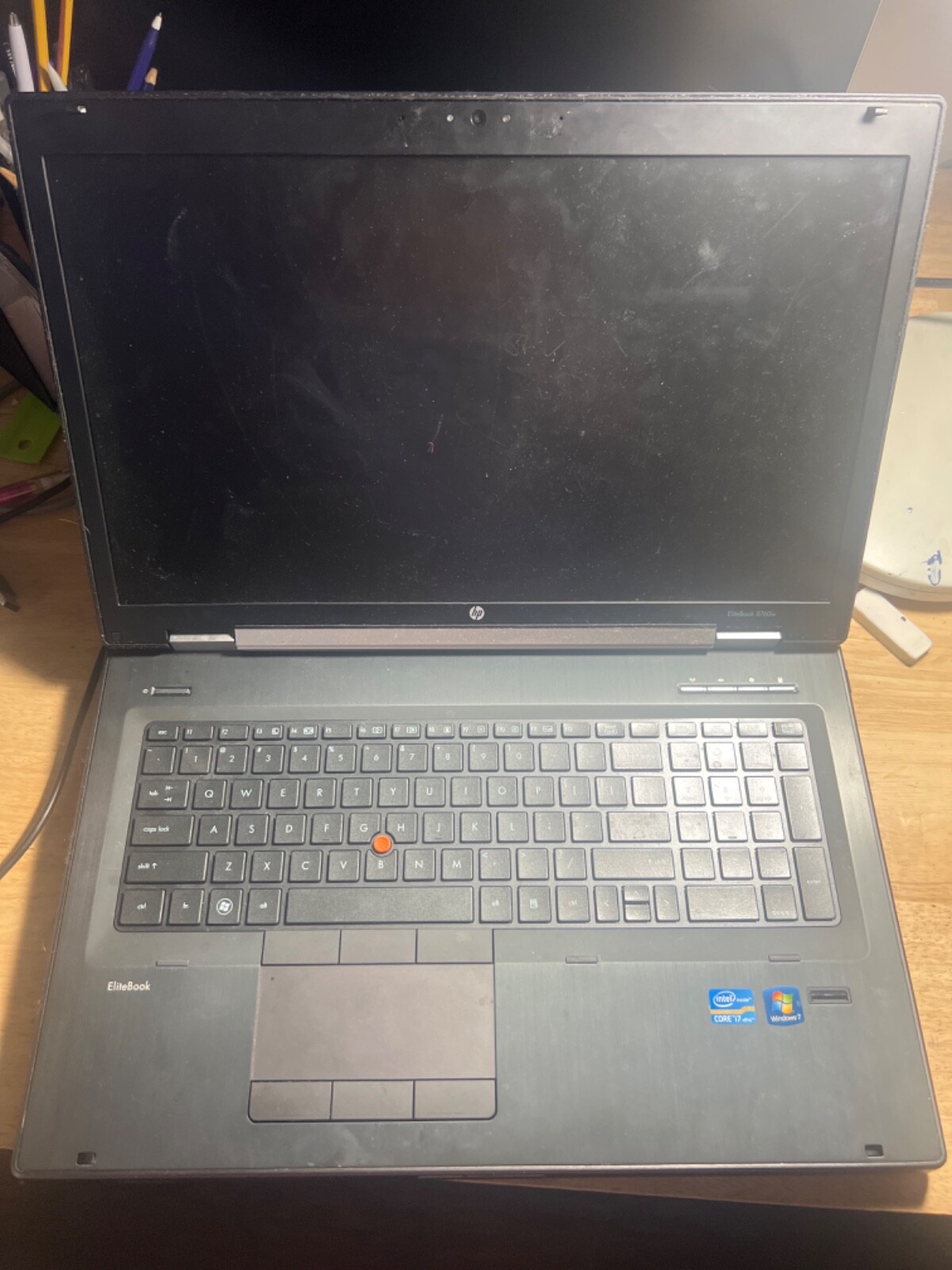 Laptop hp Delphi d40, two power supplies and docking station