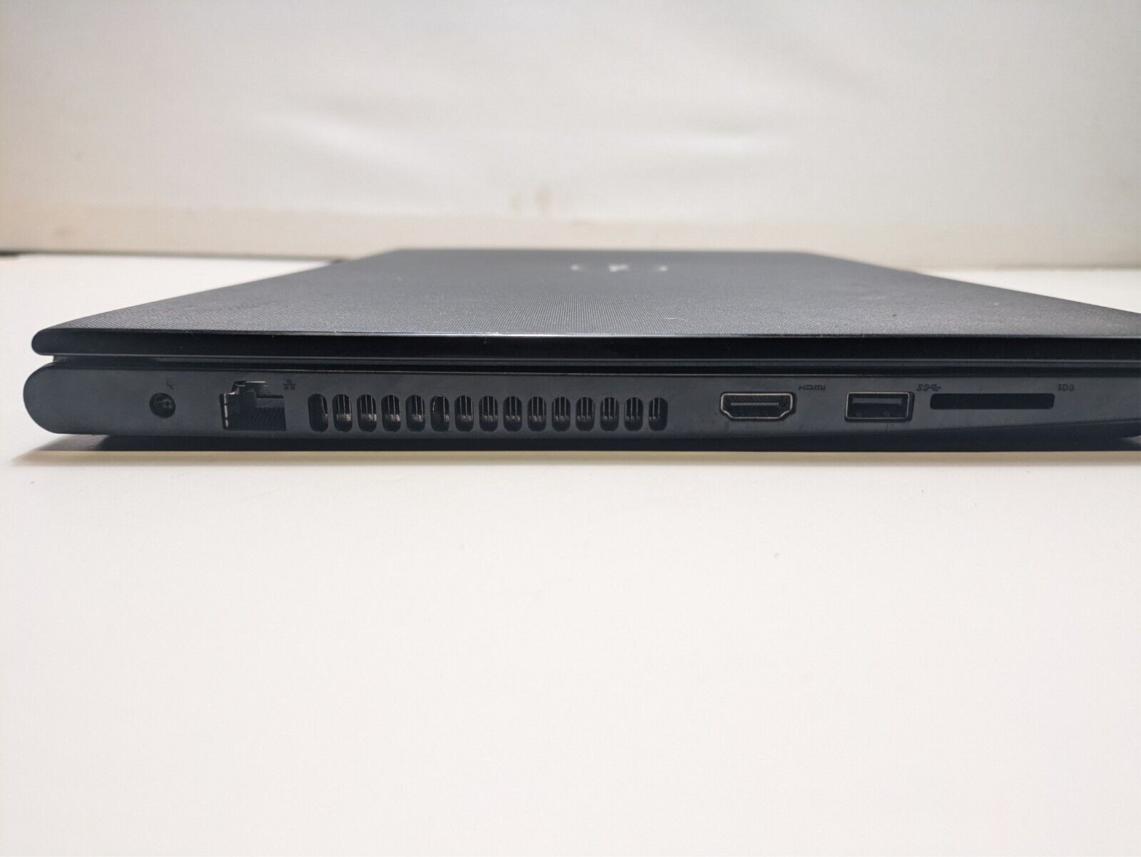 Dell Inspiron 15.6 inch 512GB, Intel Core i3 7th Gen., 2.4 GHz, 8 GB Untested