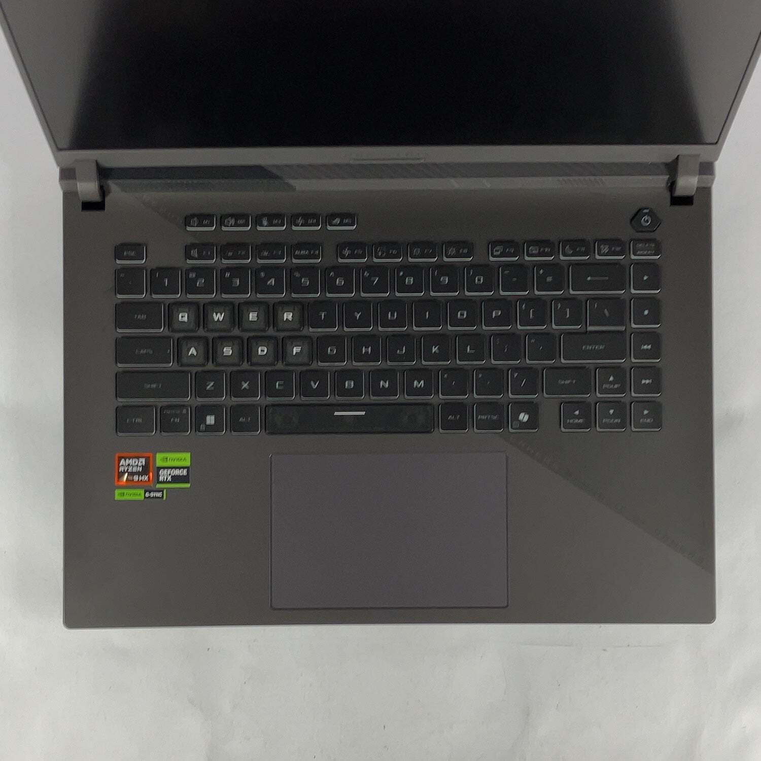 New Asus ROG Strix G16 G614PP 16″ Ryzen 9 8940HX 16GB RAM 1TB GeForce RTX 5070