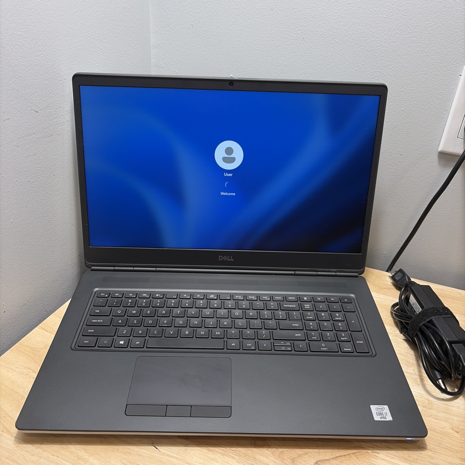 Dell Precision 7750 17″ CORE I7-10850H 2.70GHZ 32GB 512GB Wcam WiFi W11 Cord