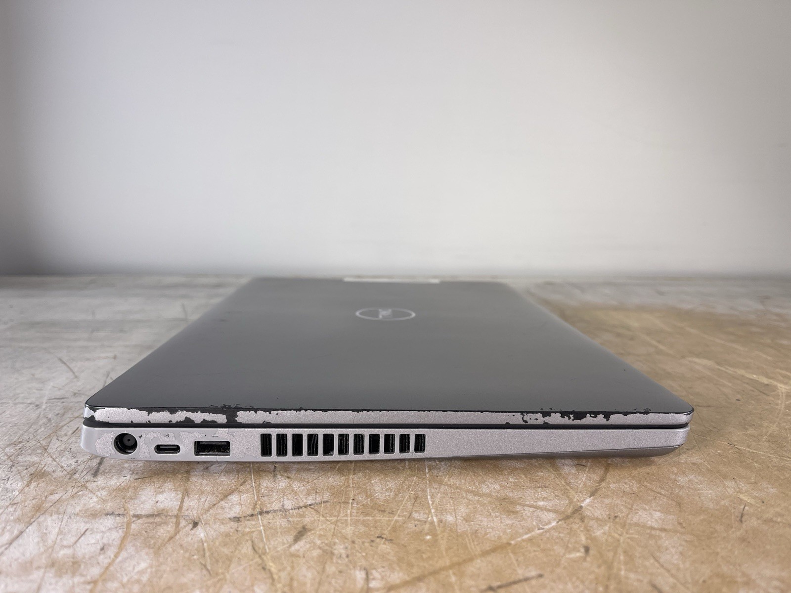 DELL LATITUDE 5510 i5-10310U @ 1.70GHz, 8GB RAM, NO HDD/OS
