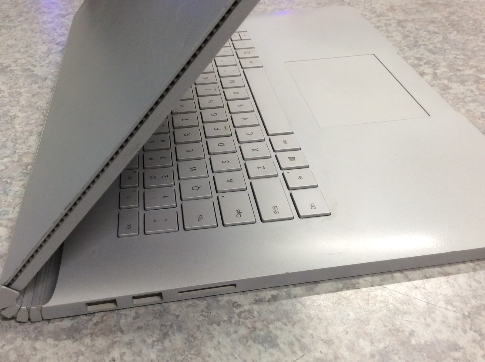 Microsoft Surface Book 2 15 TOUCH i7-8650U 1.9GHz 16GB 512GB NVIDIA GTX 1060 6GB