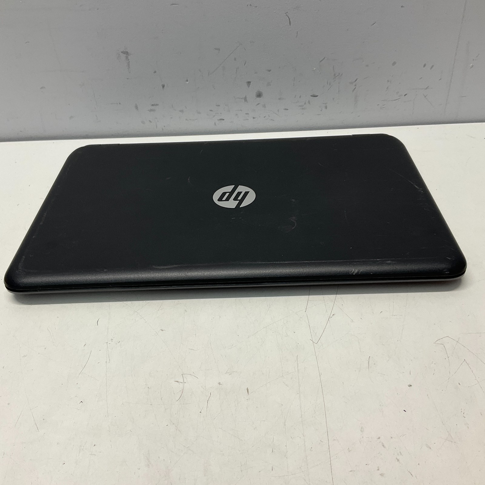 HP 15-f162dx Notebook i3-4030U@1.9GHz 4GB 750GB HDD Windows 10 Pro Laptop NO BAT