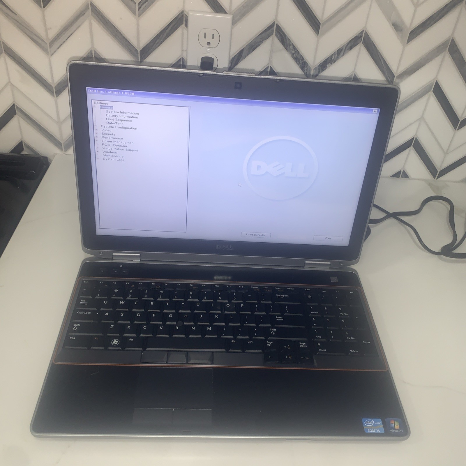 Dell Latitude E6520 Intel i7-2720QM 2.20GHz 8GB RAM