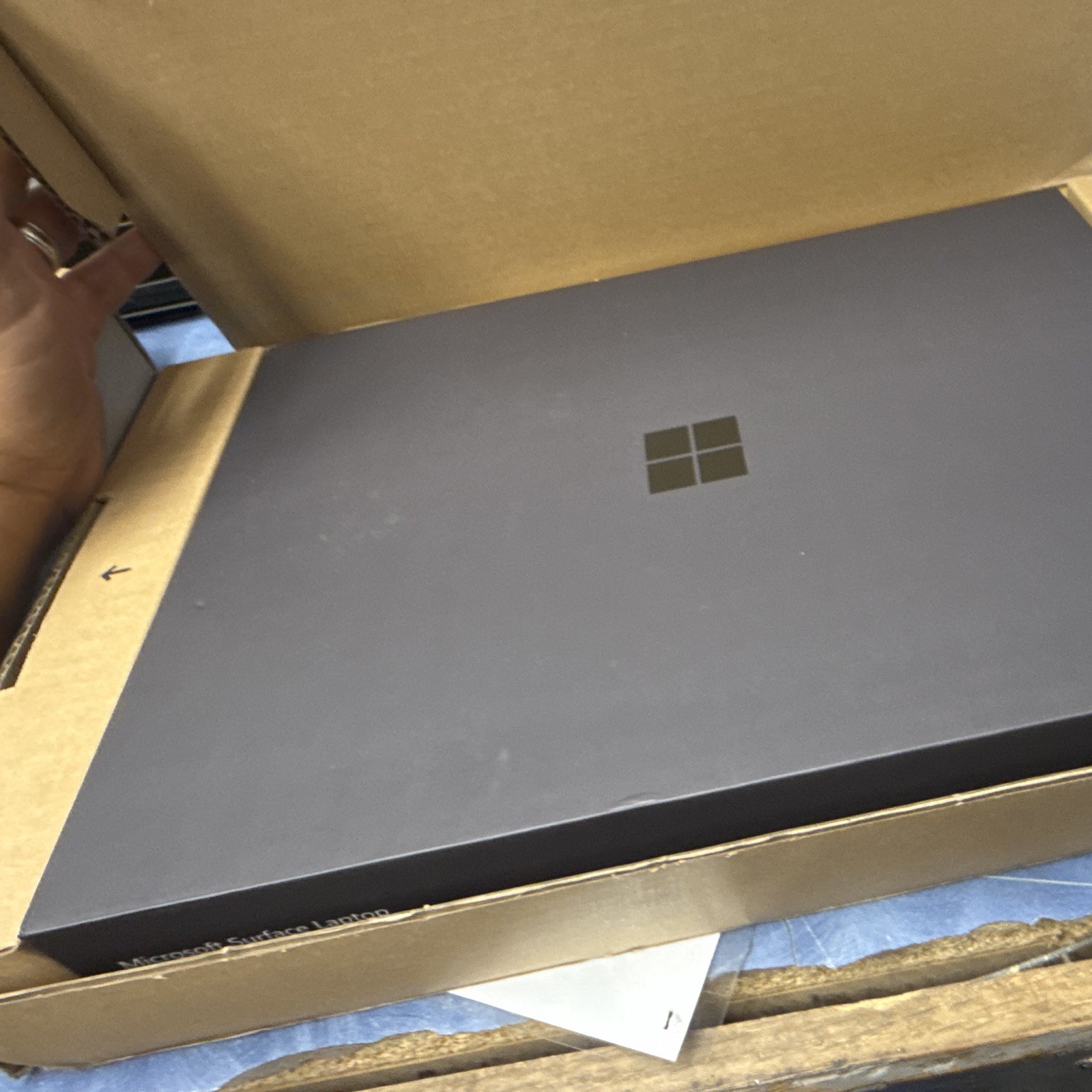 Microsoft Surface Laptop 13.8″ Snapdragon X Plus 16GB 512GB SSD Black W11