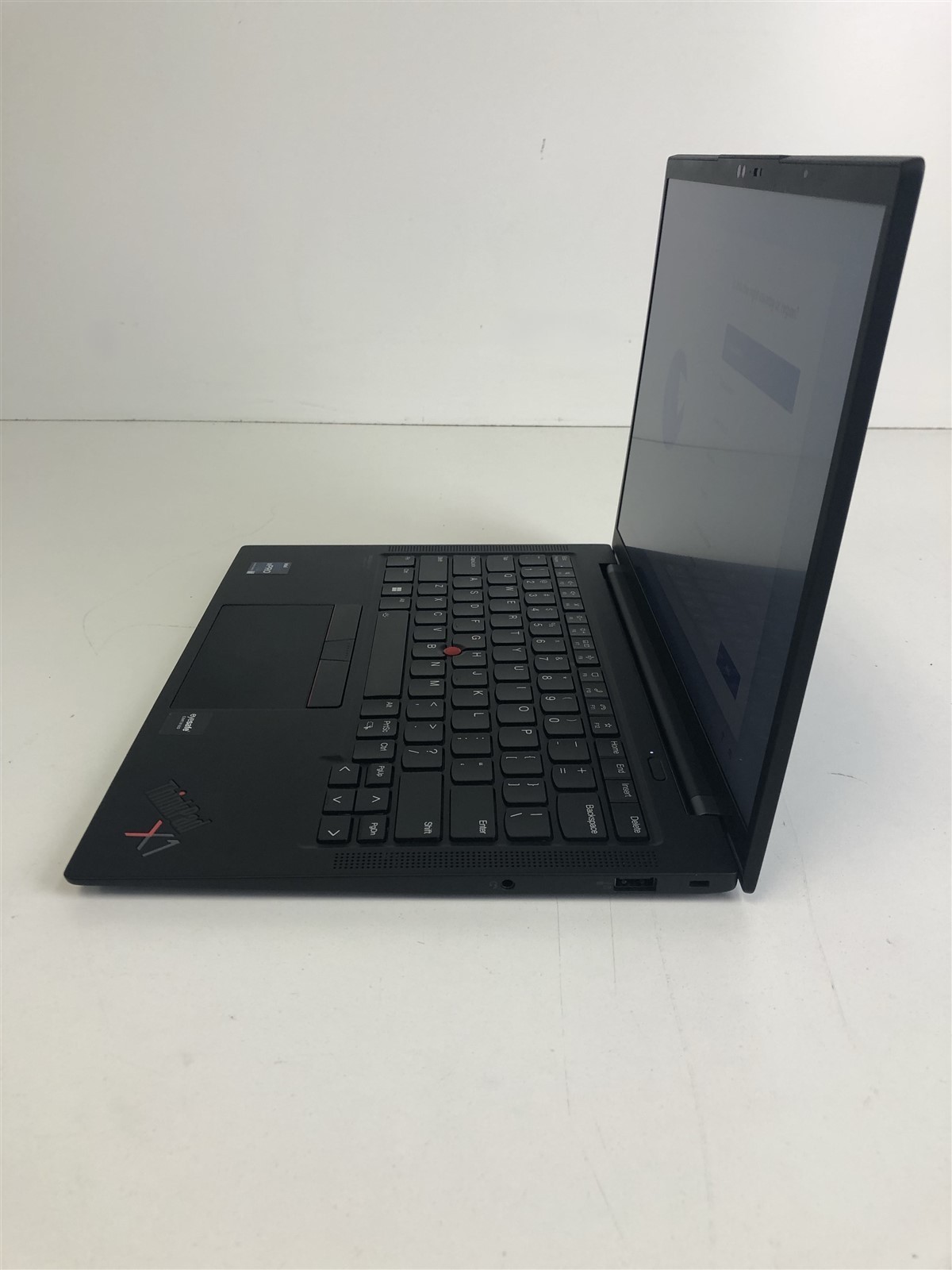 Lenovo ThinkPad X1 Carbon Gen 10: Core i5-1250P 1.7GHz – 16GB – 512GB (SELECT)