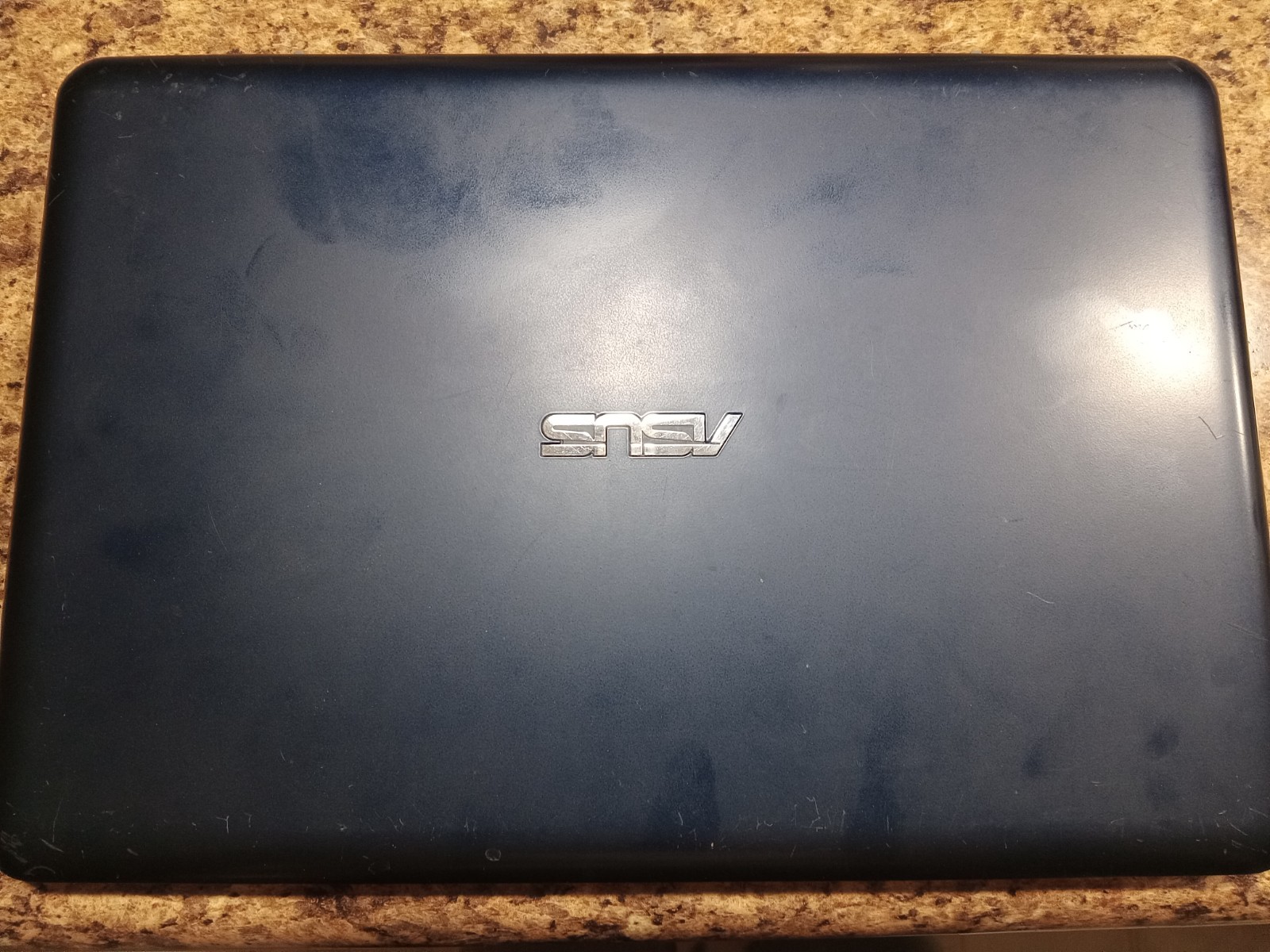 ASUS X205TA 11.6 inch, Intel Atom Z3735F, 2GB RAM / 32GB eMMC SSD / No battery
